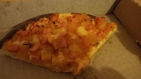 Maga Pizzas image 2