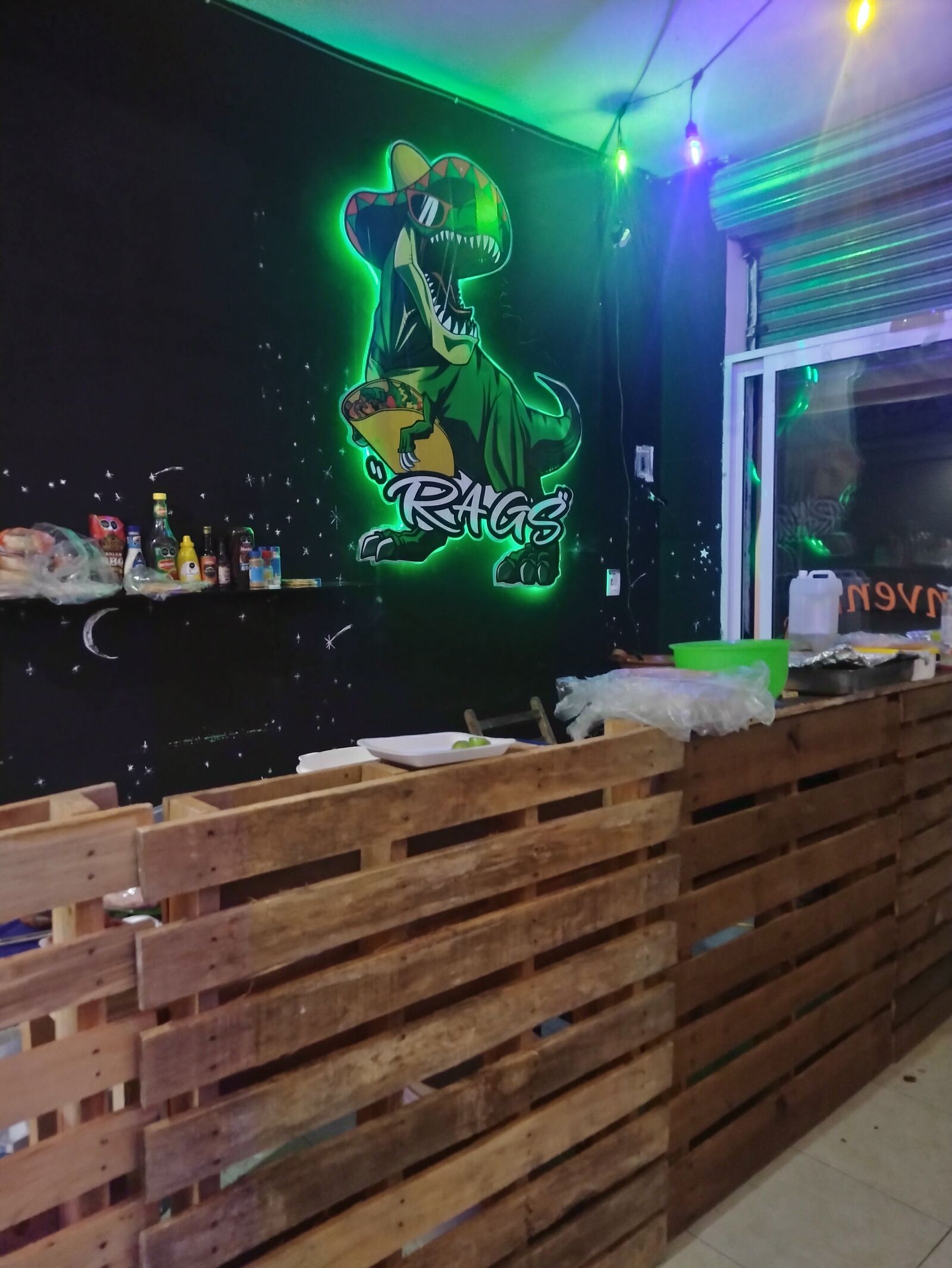 Taqueria y antojitos RAGS image 3