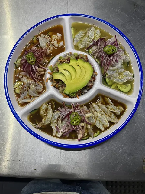 Mariscos Chefmán image 6