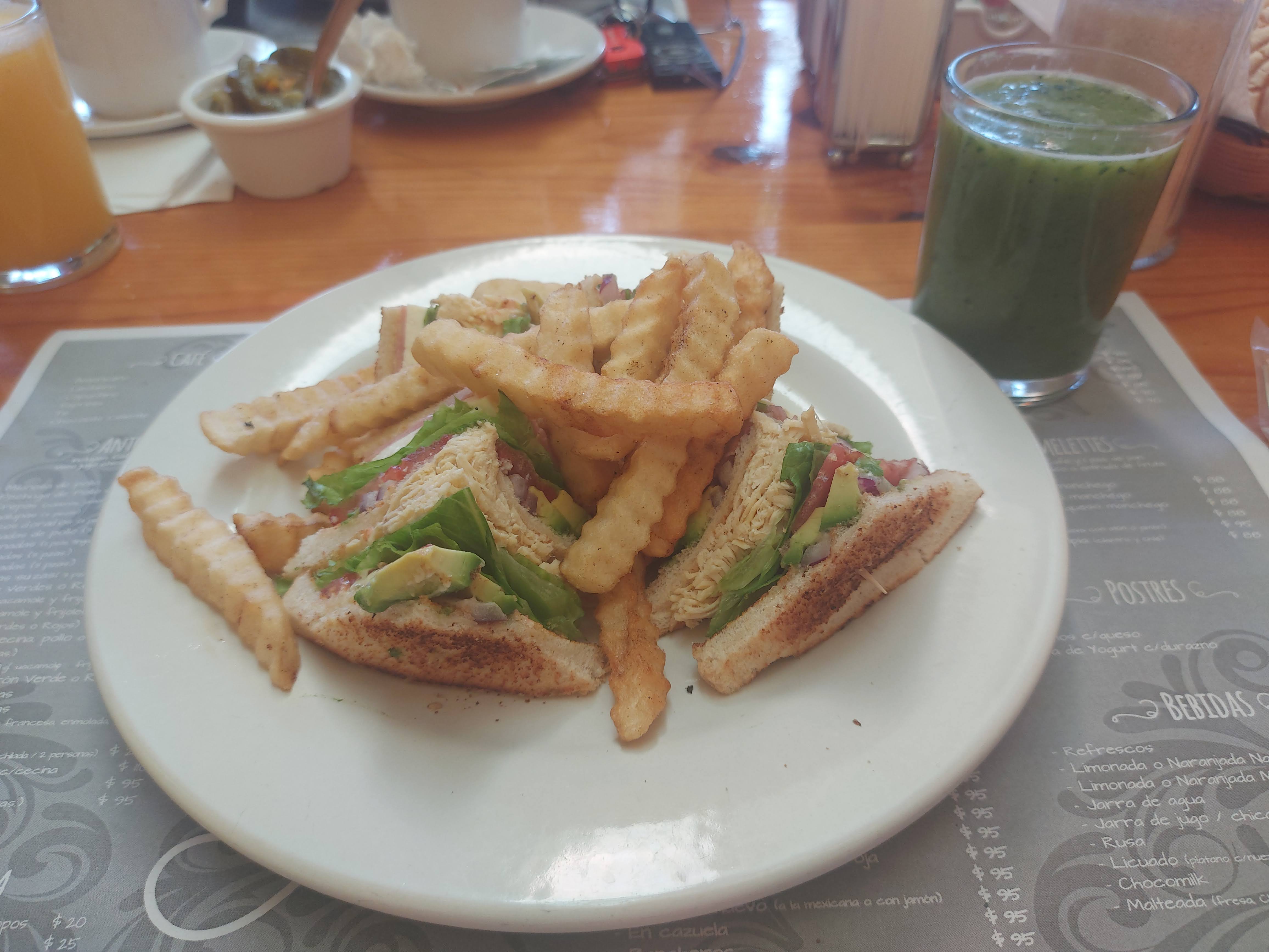 Jacarandas Desayunos & Café image 5