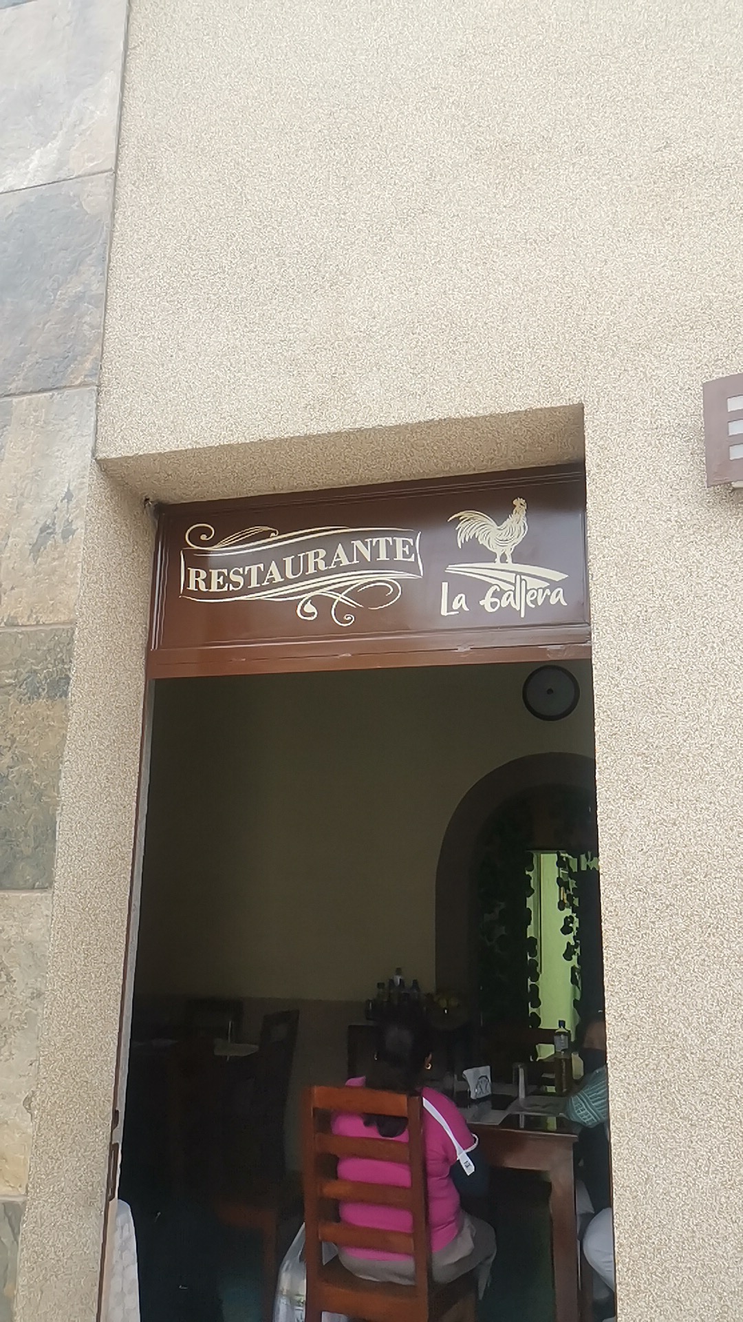 Restaurante La gallera image 2