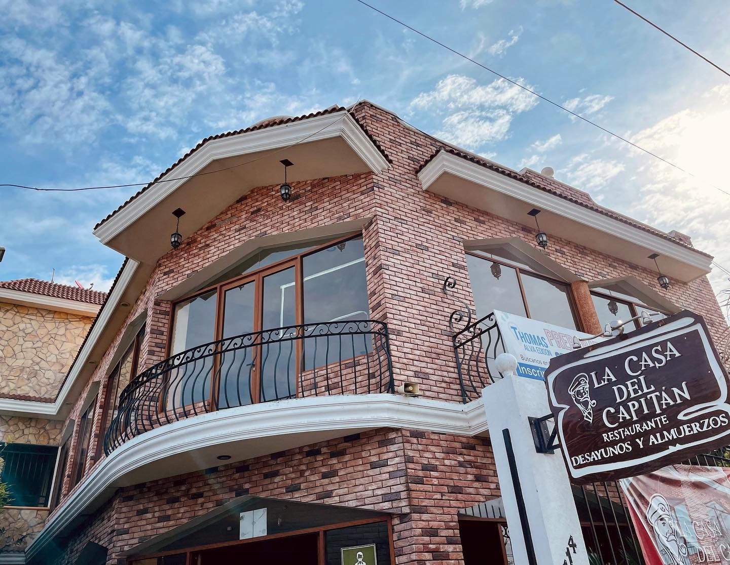 The House of the Captain image 10