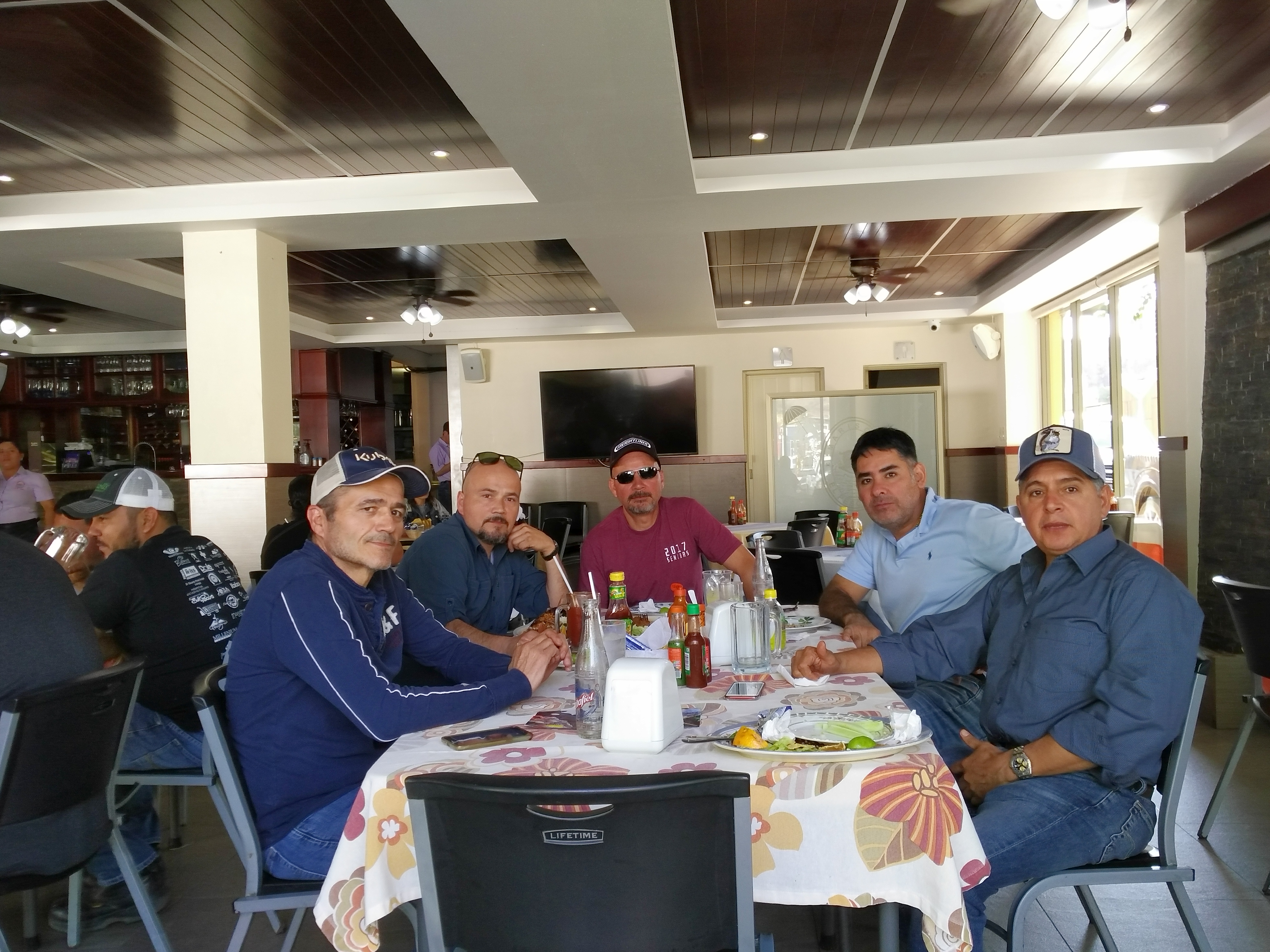 MARISCOS EL PESCADOR image 1