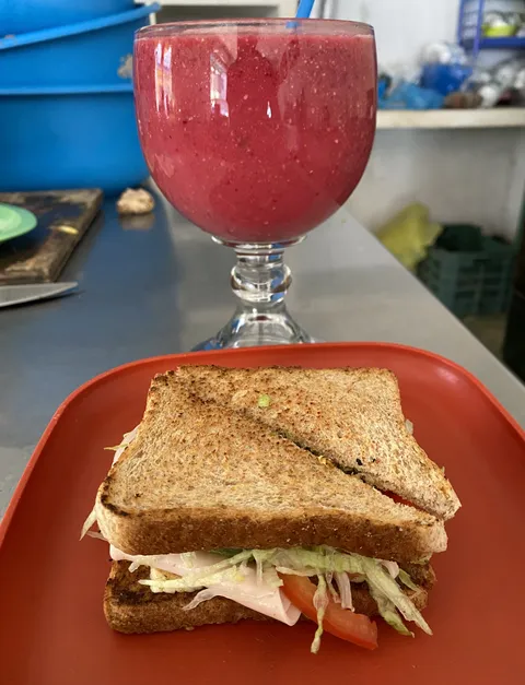 Jugos Pacos image 2