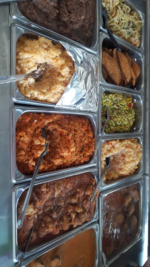 Guisados Y Ensaladas D'López image 3