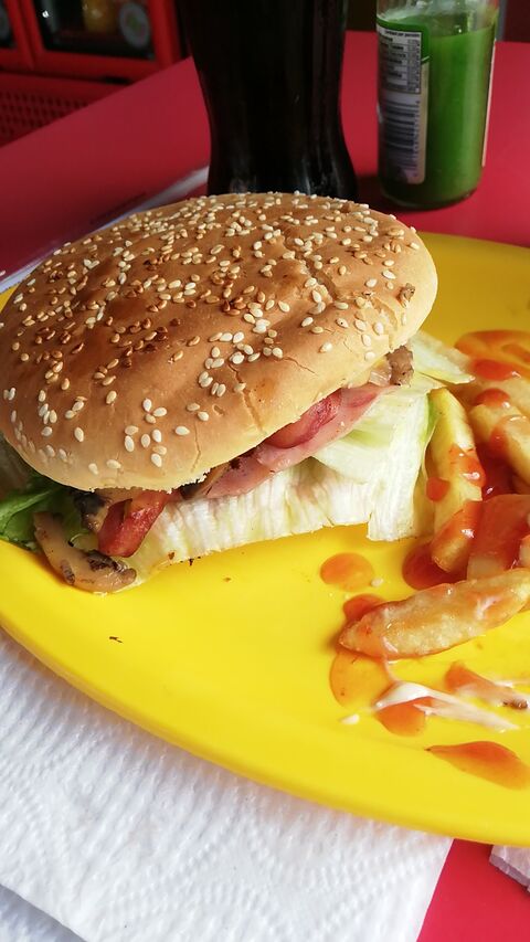 Chicken & Burgers image 3