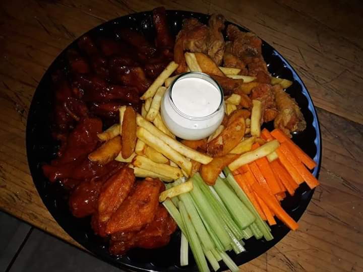 Pa' su mecha alitas y hamburguesas image 5