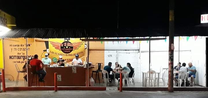 Pa' su mecha alitas y hamburguesas image 6