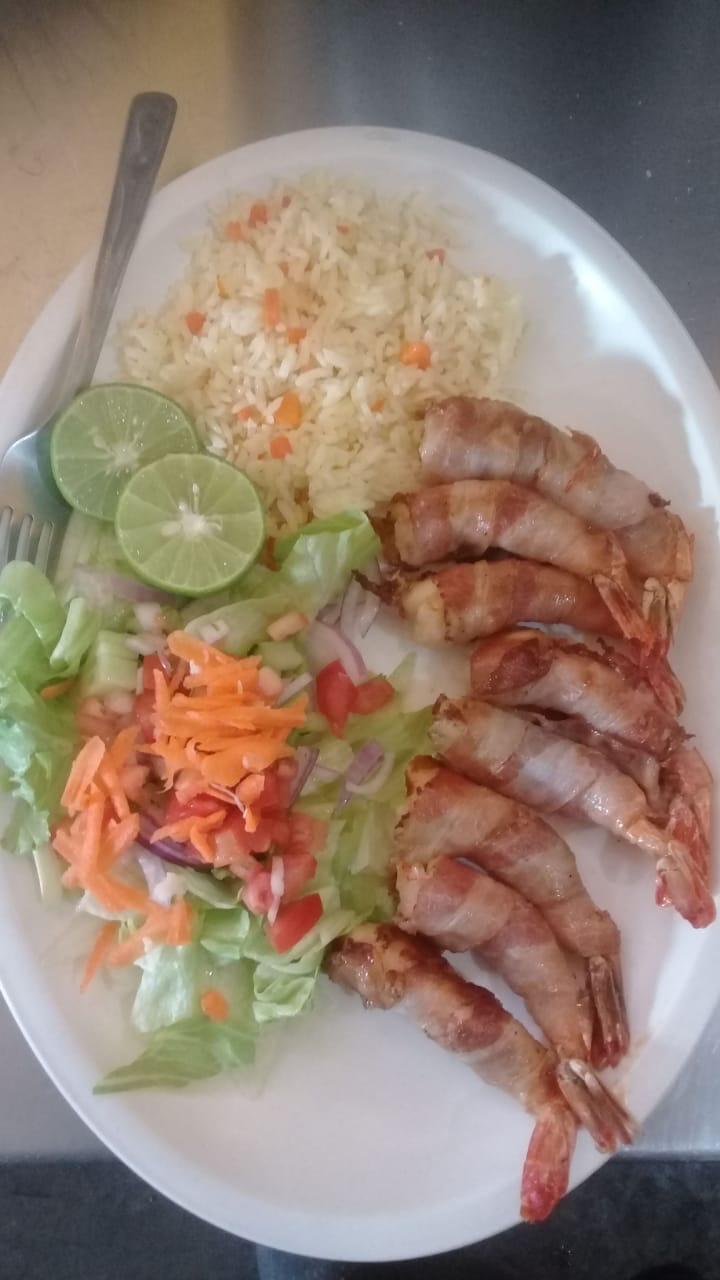 Mariscos El Cuate image 5