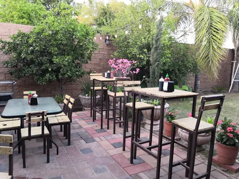 Garden Wings & Roll image 1
