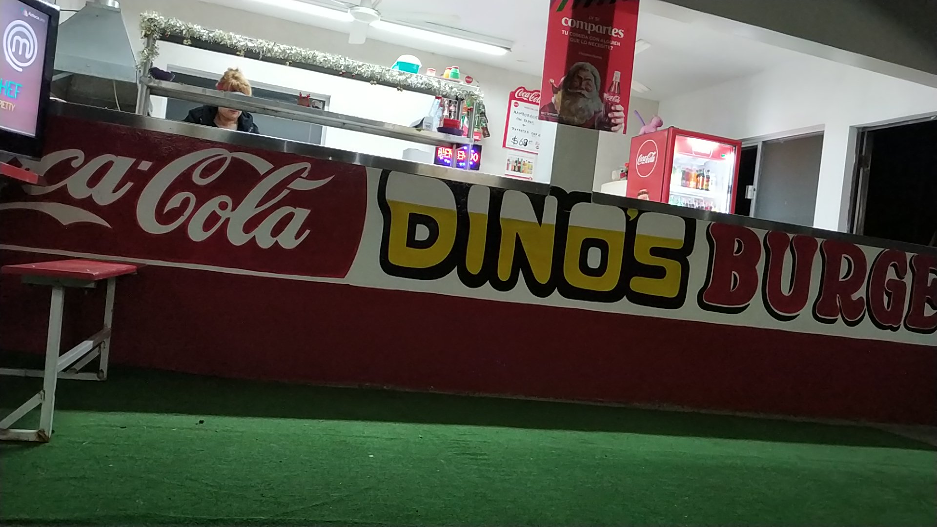 Dino's Burger image 3