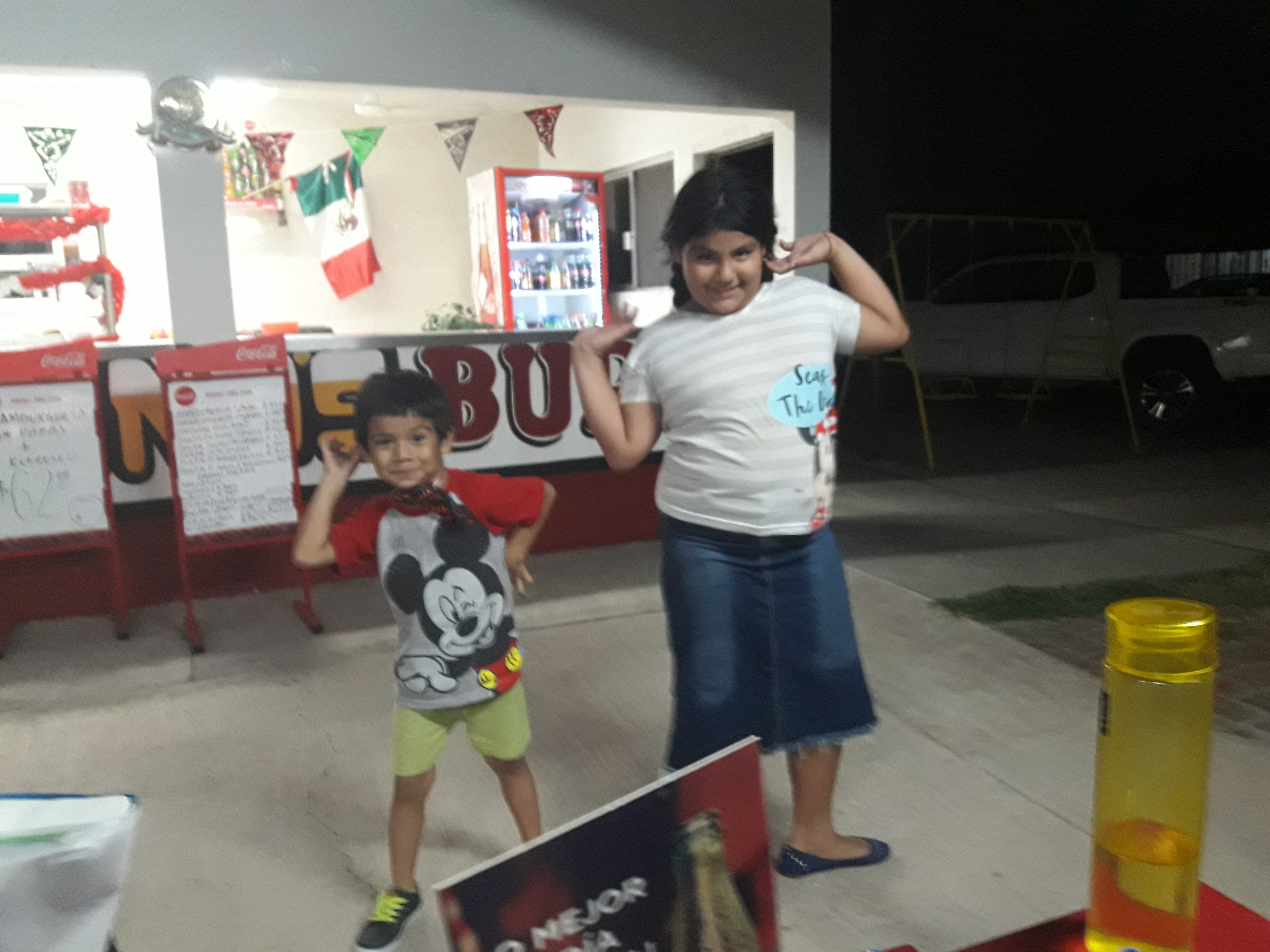 Dino's Burger image 5