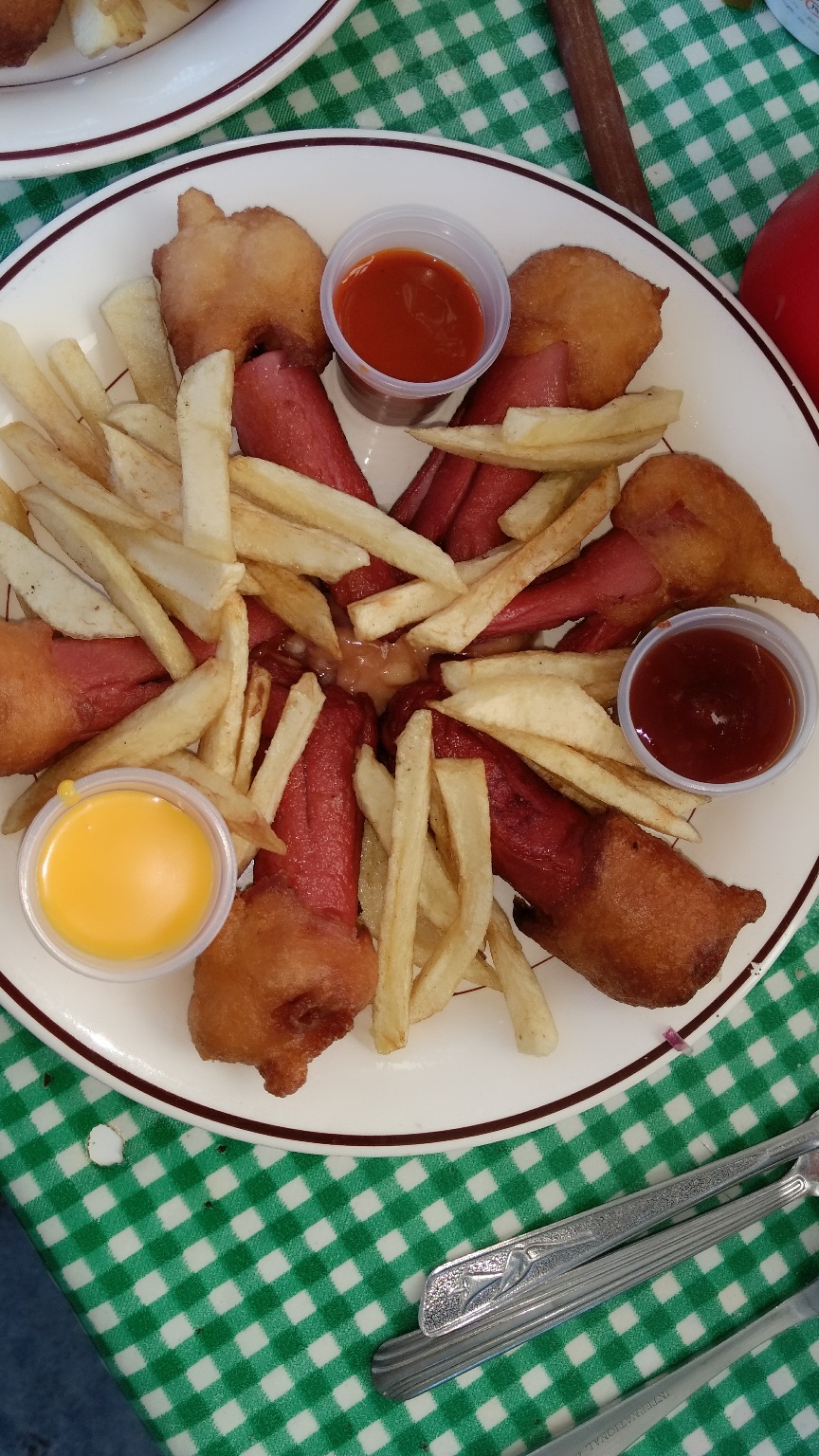 Hamburguesas ''Las Thalia's'' image 1