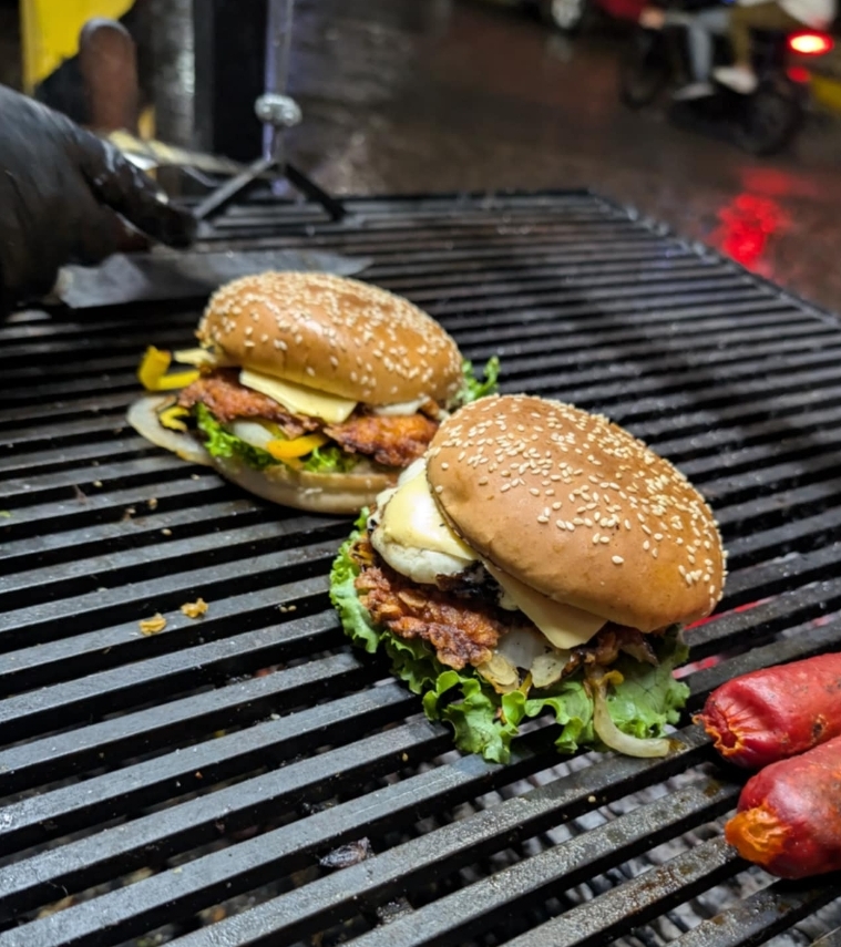 Los Karbrones image 1