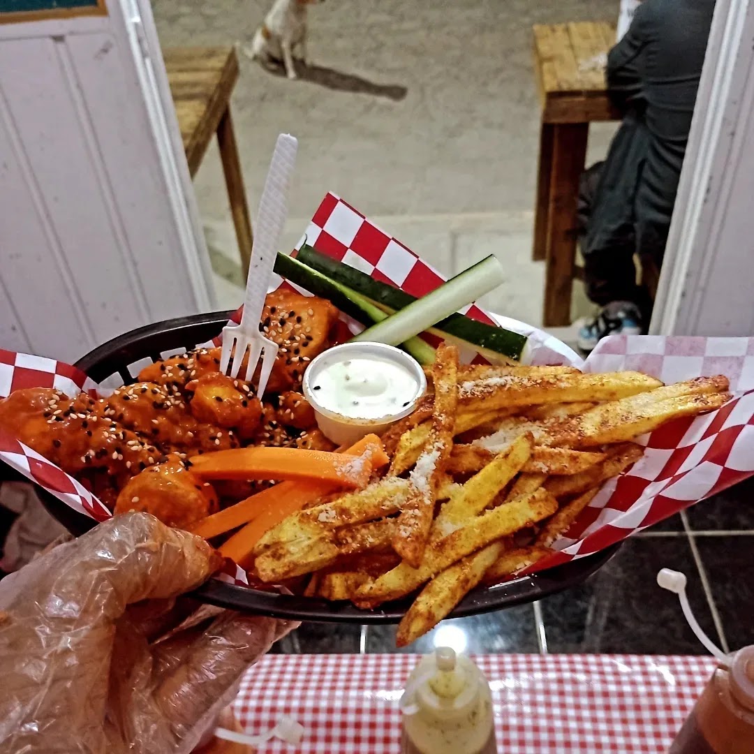 WALDOS'S FRIES image 4