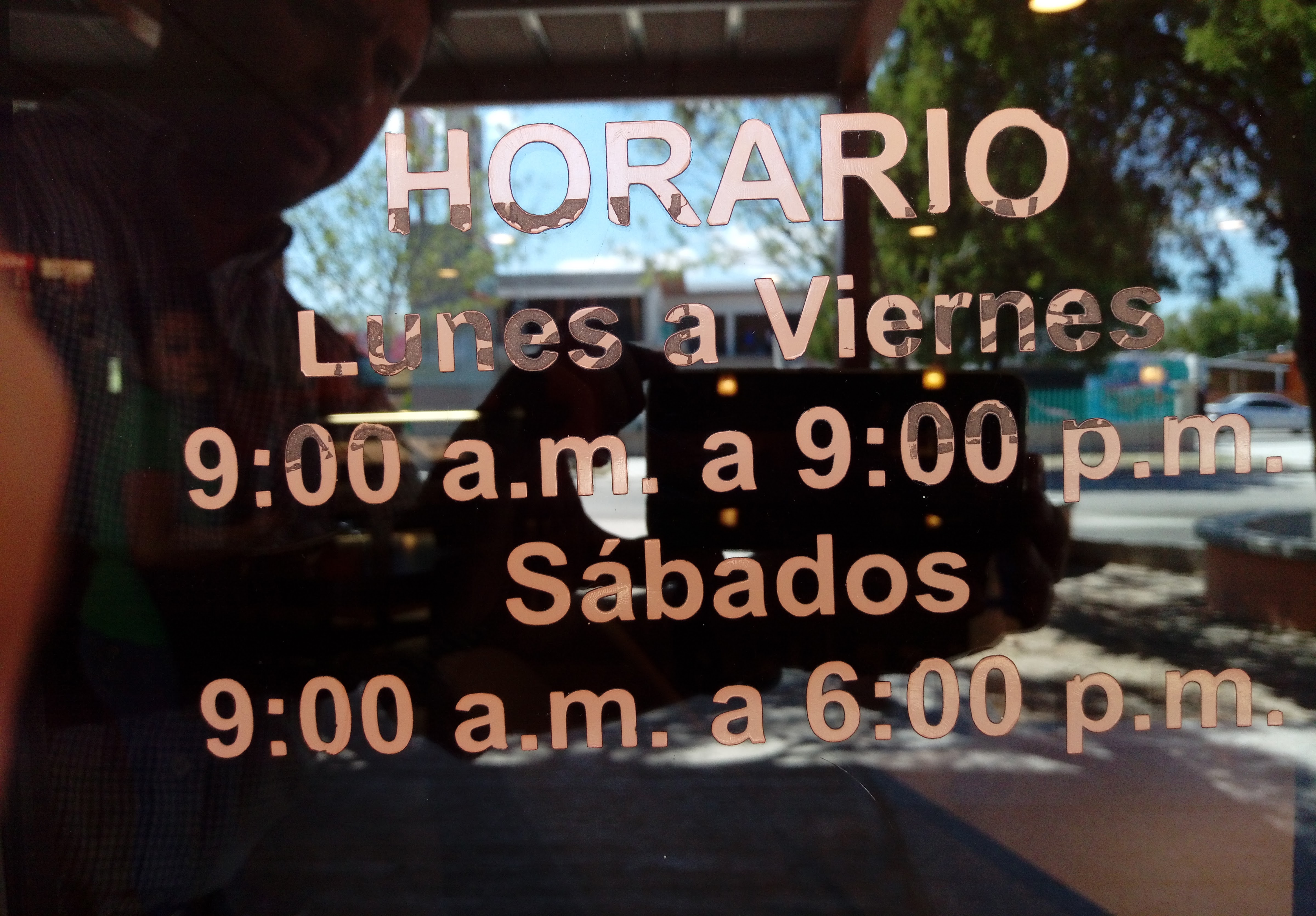 Du Café Restaurant image 5