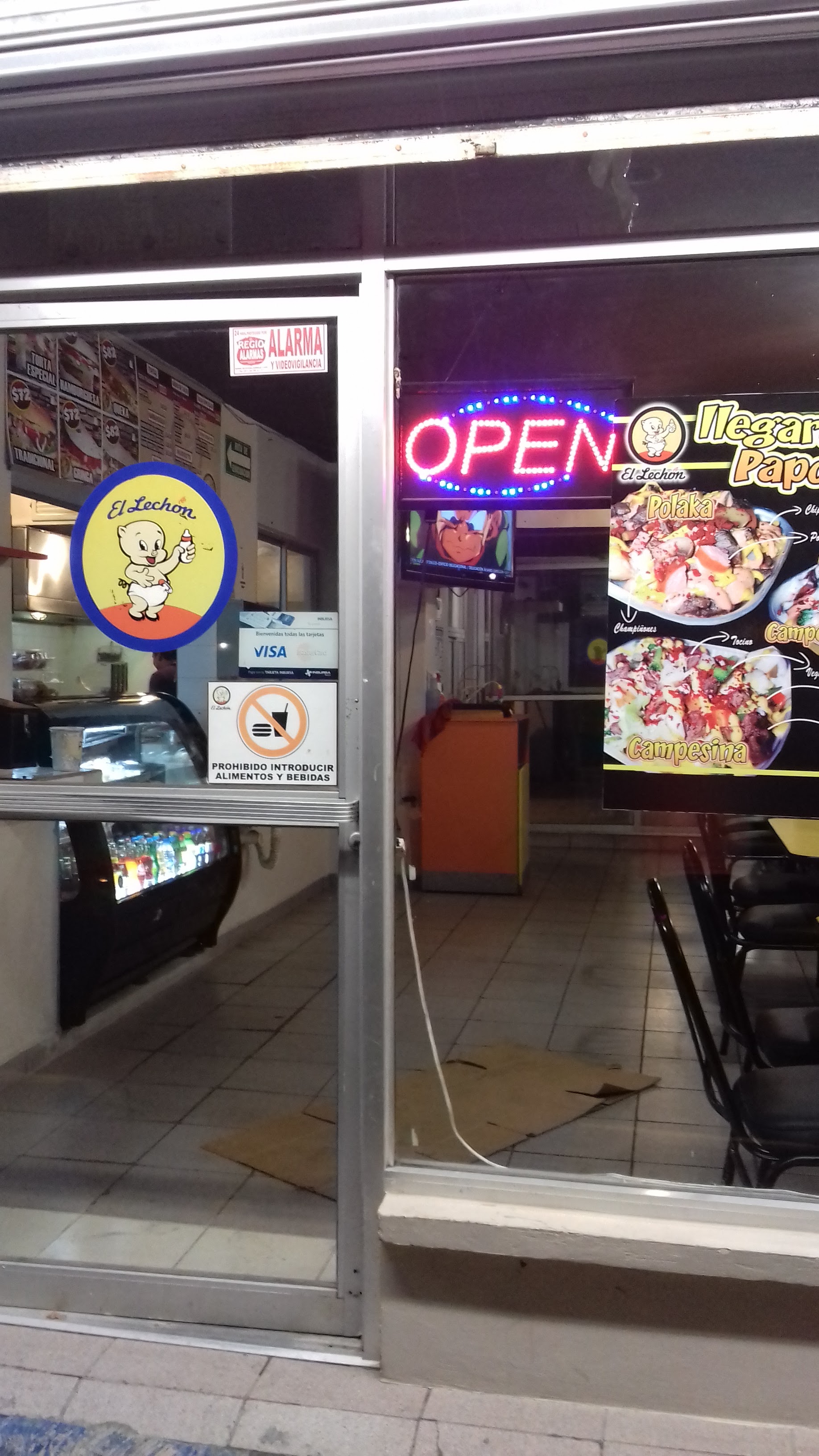 Tortas El Lechon image 6