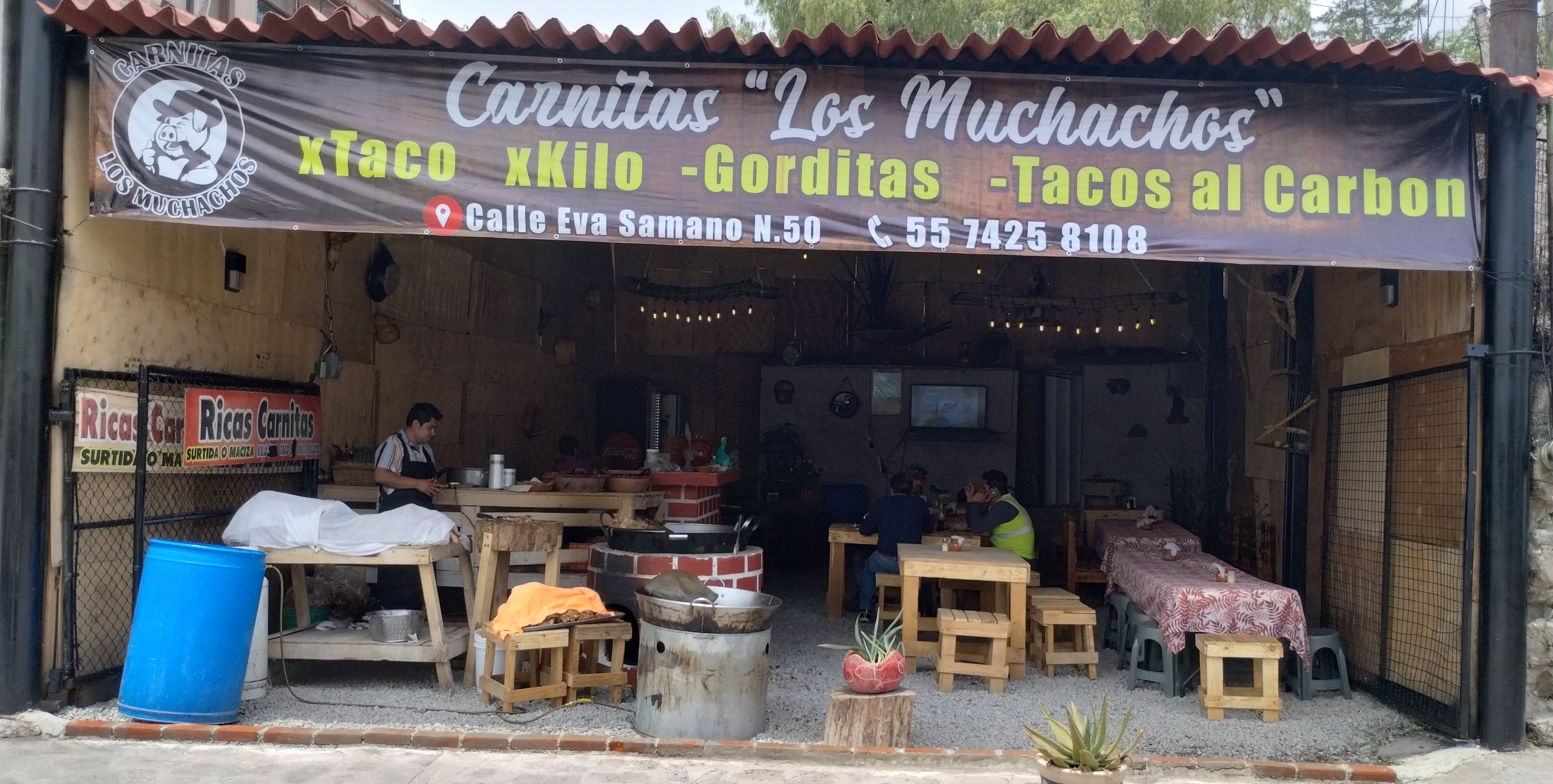Carnitas los muchachos image 1