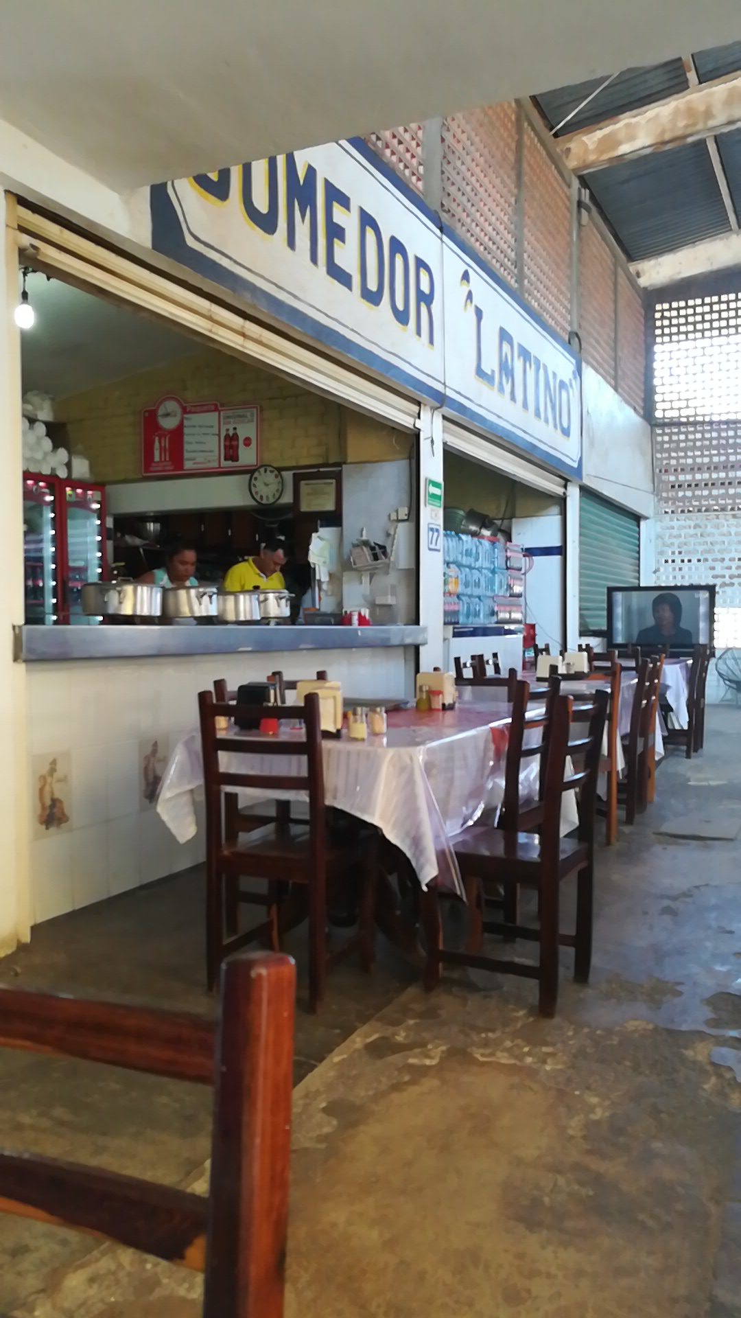 Comedor Latino image 2