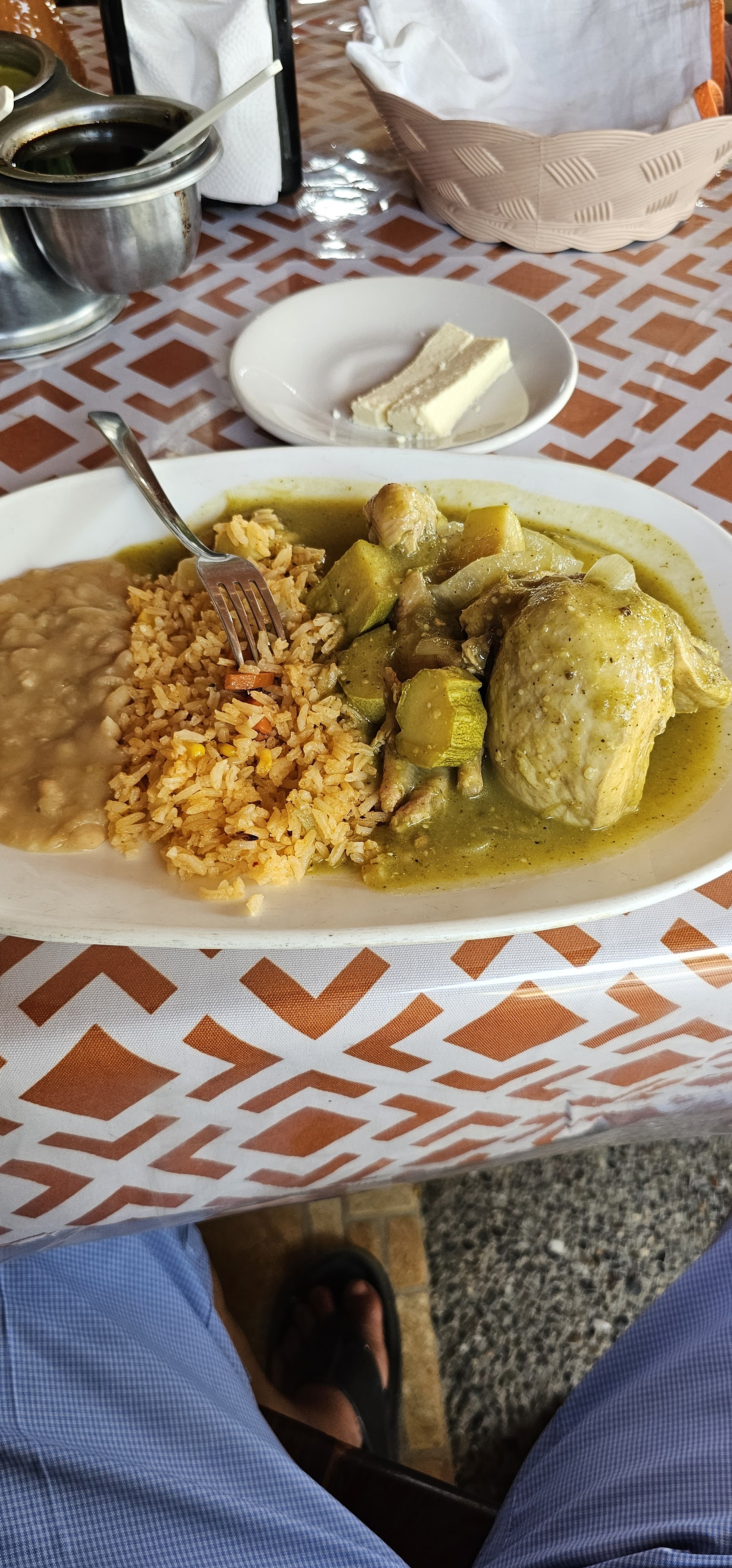 Comedor Latino image 5