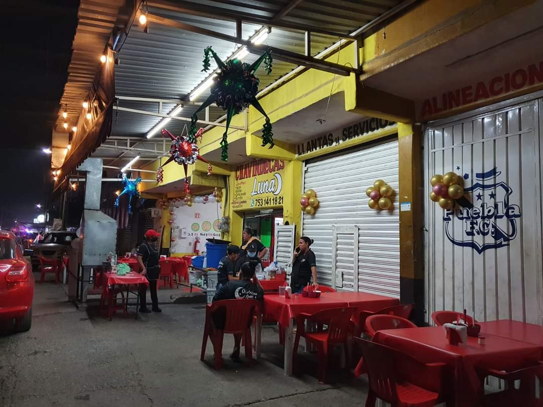 Chavindecas "LUNA" image 1