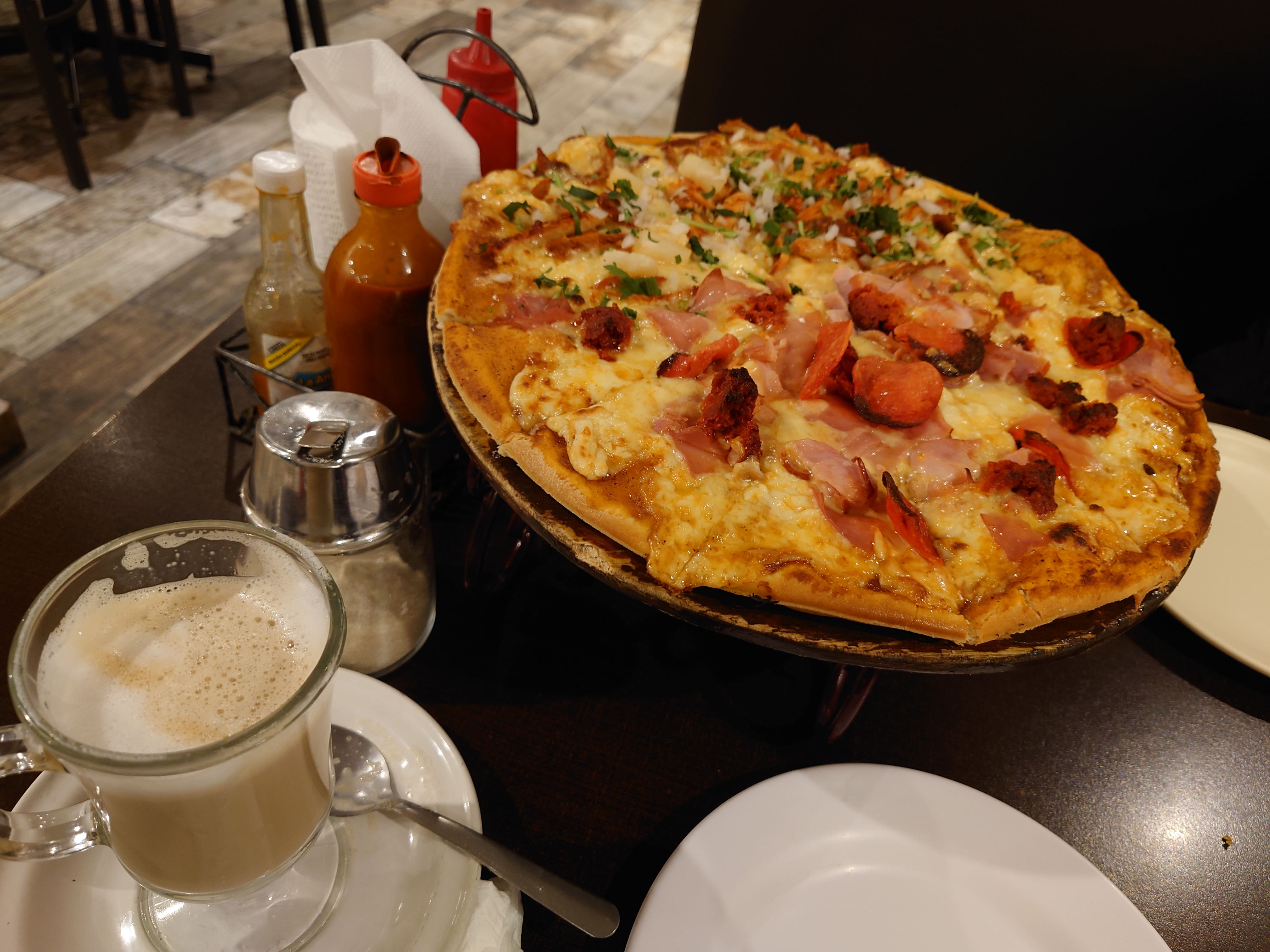 Luiggi's Pizza&Restaurant image 4