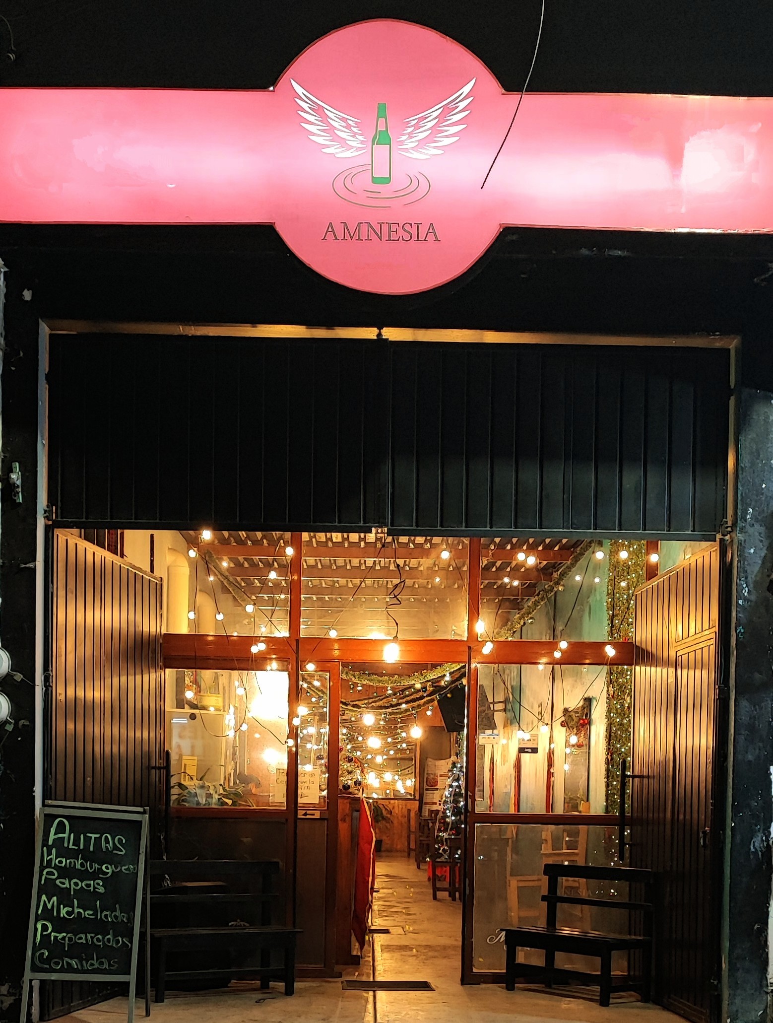 Amnesia Wings & Beer image 6