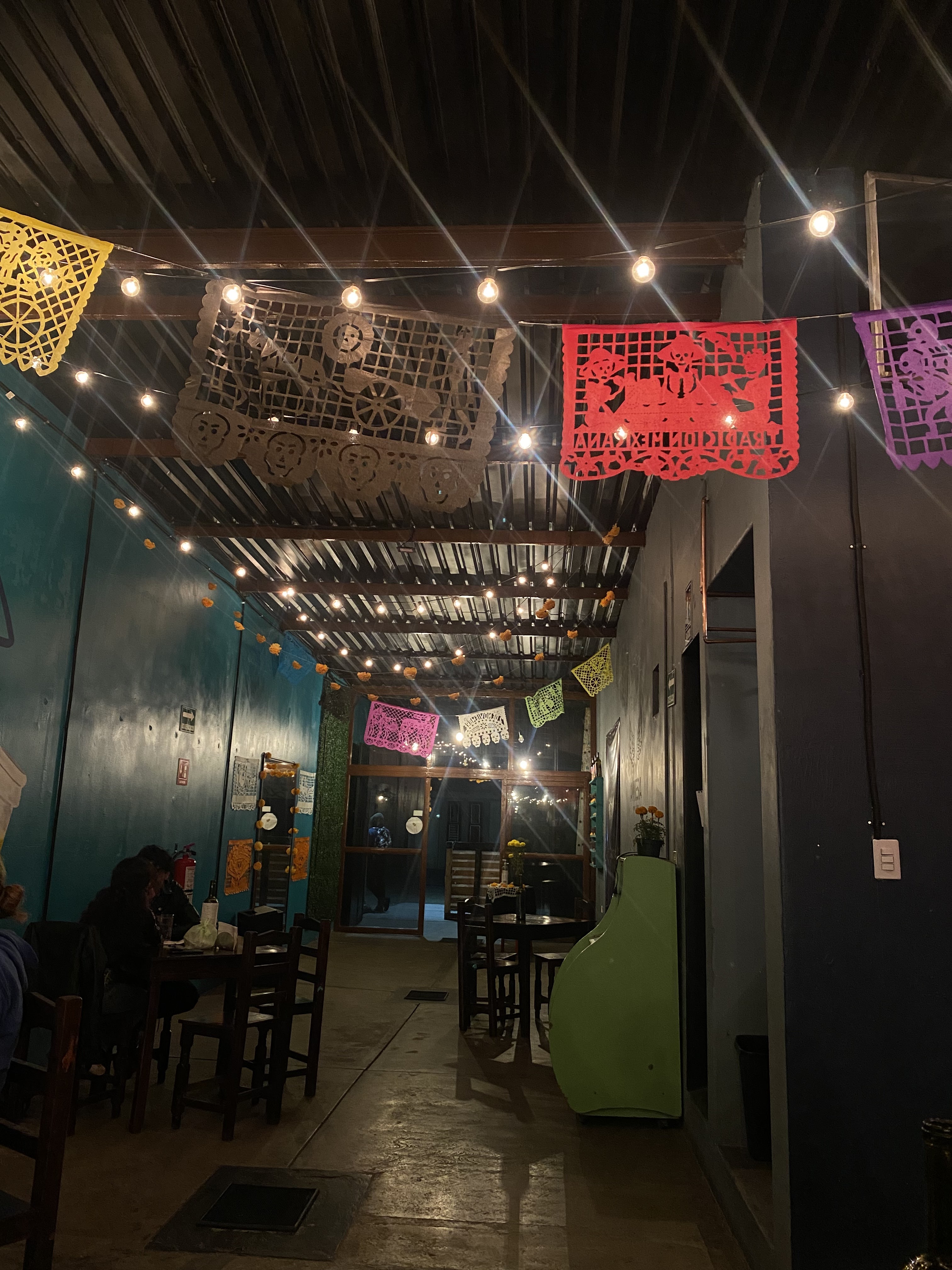 Amnesia Wings & Beer image 7