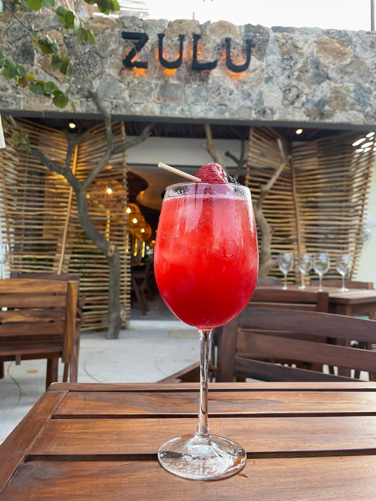 Zulu Manjar y Playa image 2