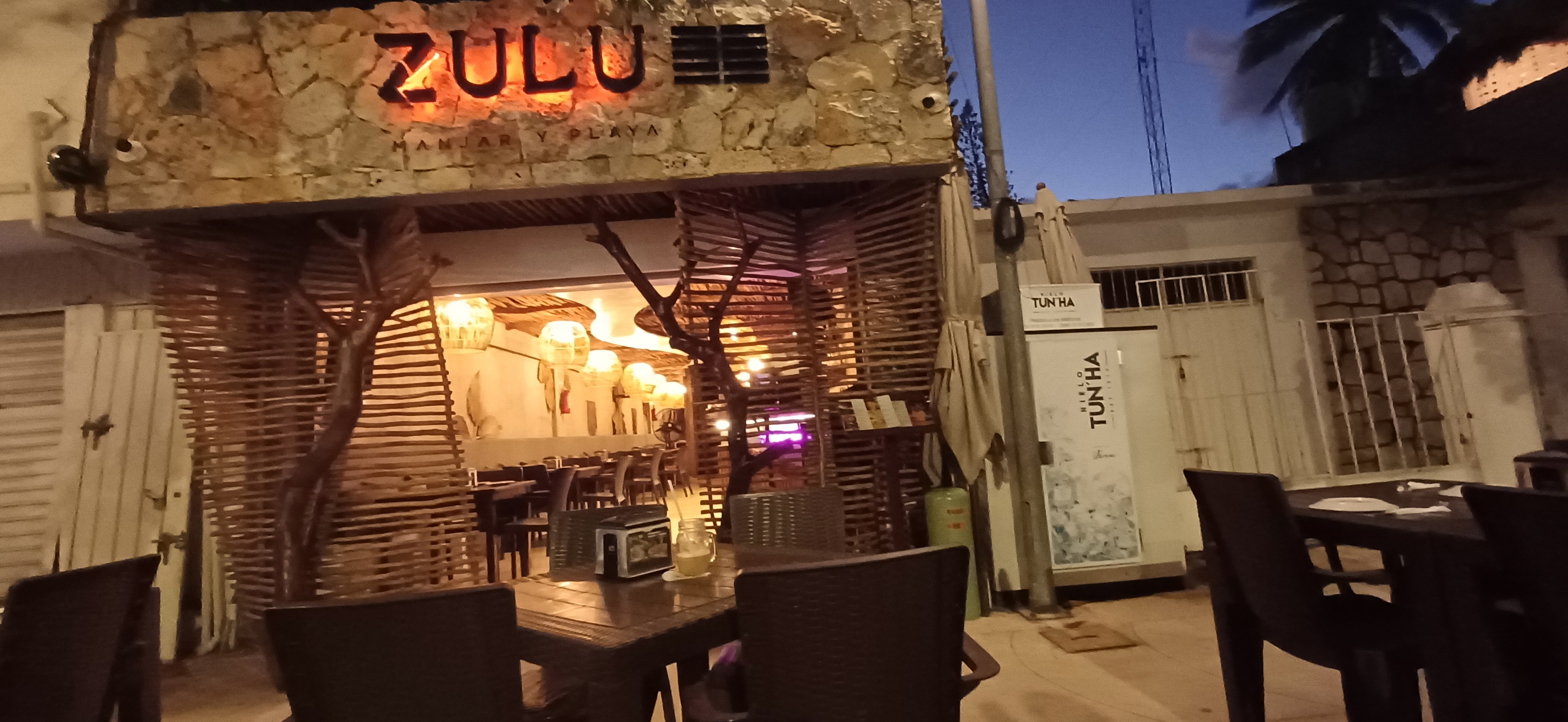 Zulu Manjar y Playa image 6