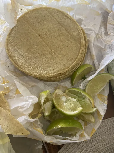 El Sabor de Michoacán Carnitas Estilo Michoacán, el sabor de tradiciones nos distingue. image 7
