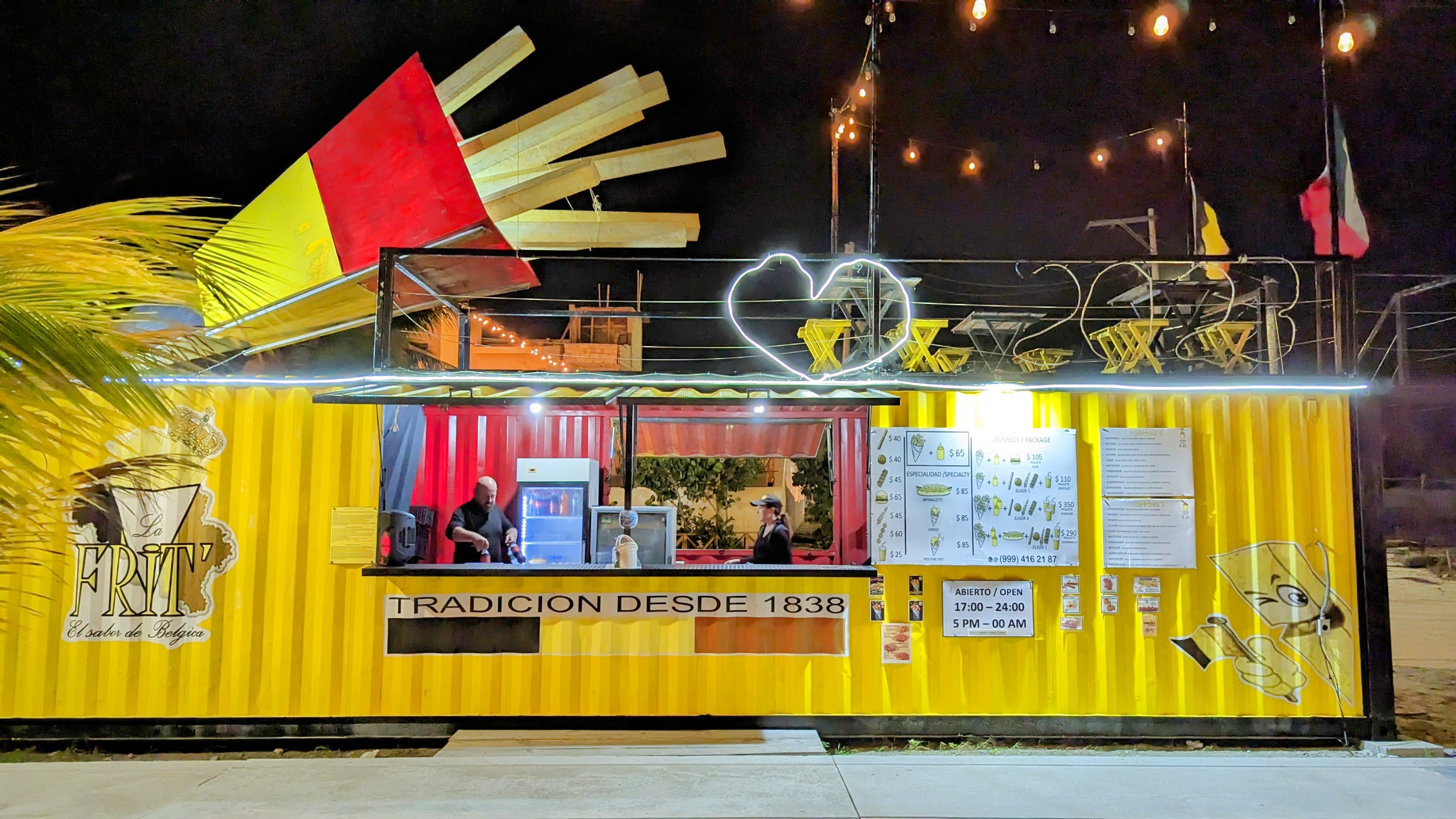 La Frit' El sabor de Bélgica Yucatán - Progreso image 2