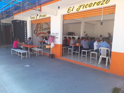 El jicarazo tacos y pozol image 1