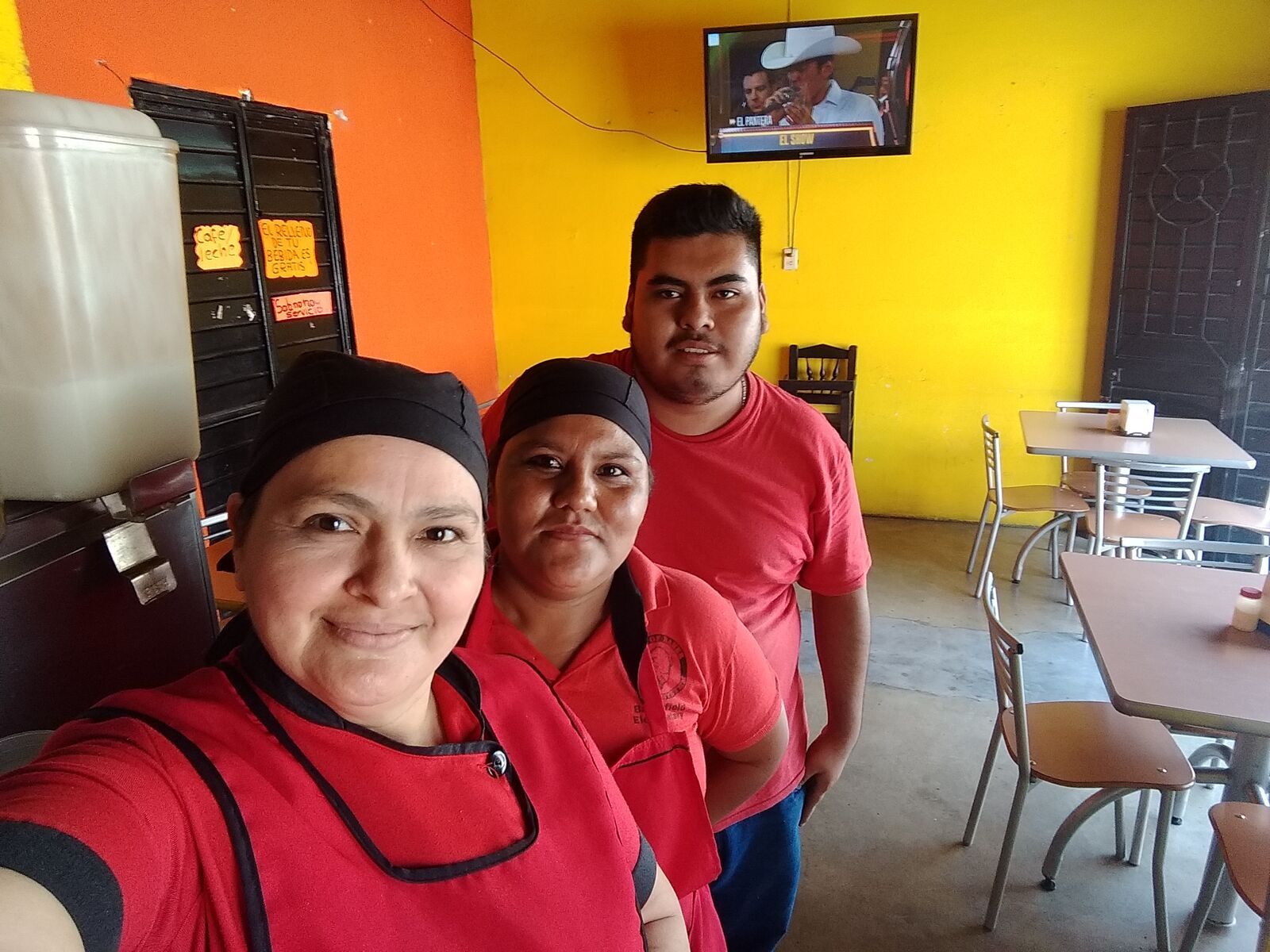 Tacos y consomé Anita image 9