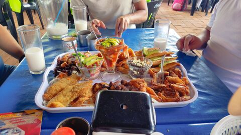 Marisqueria Anahi III image 3