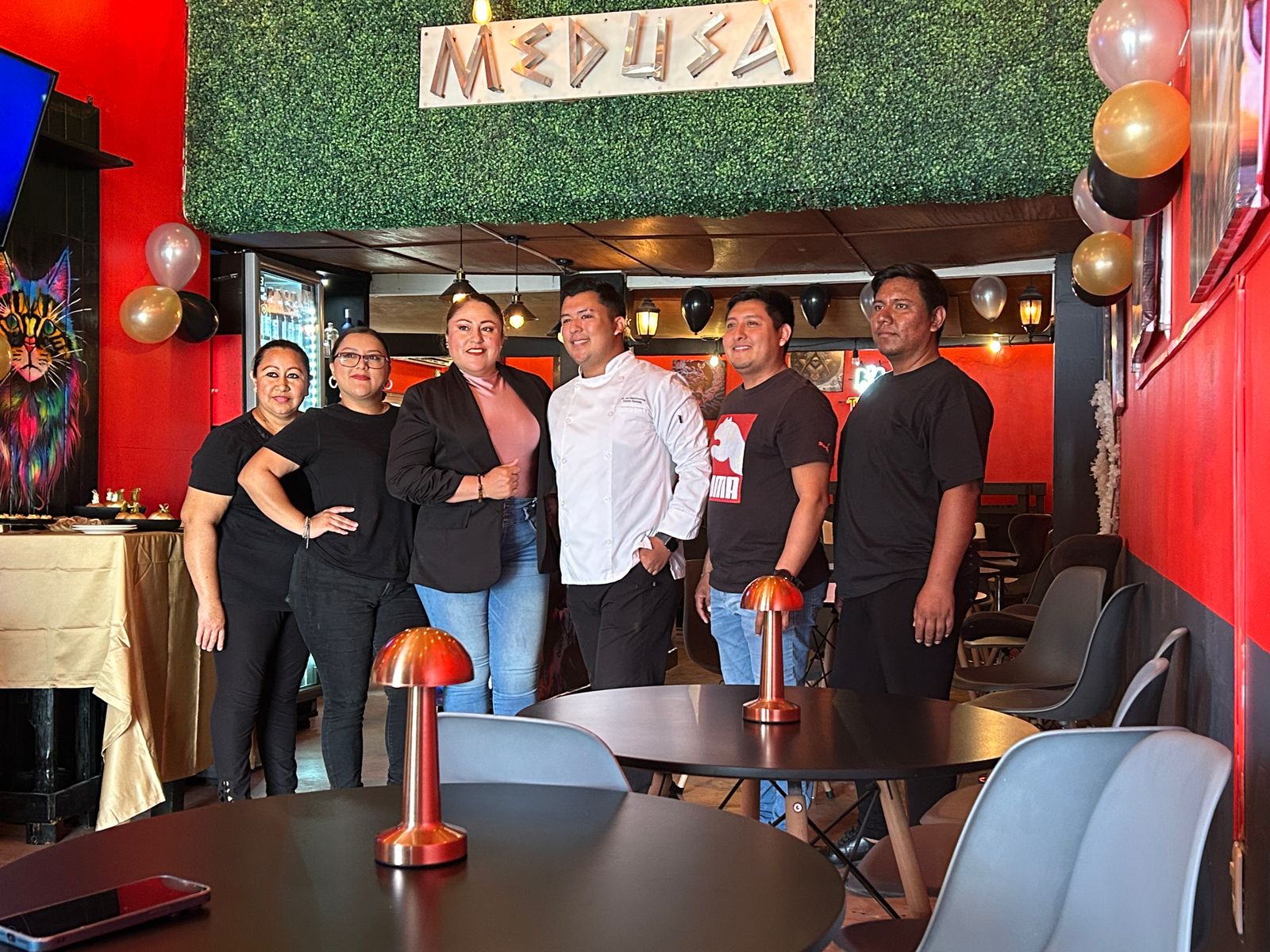 MedusaWings&Burger image 1