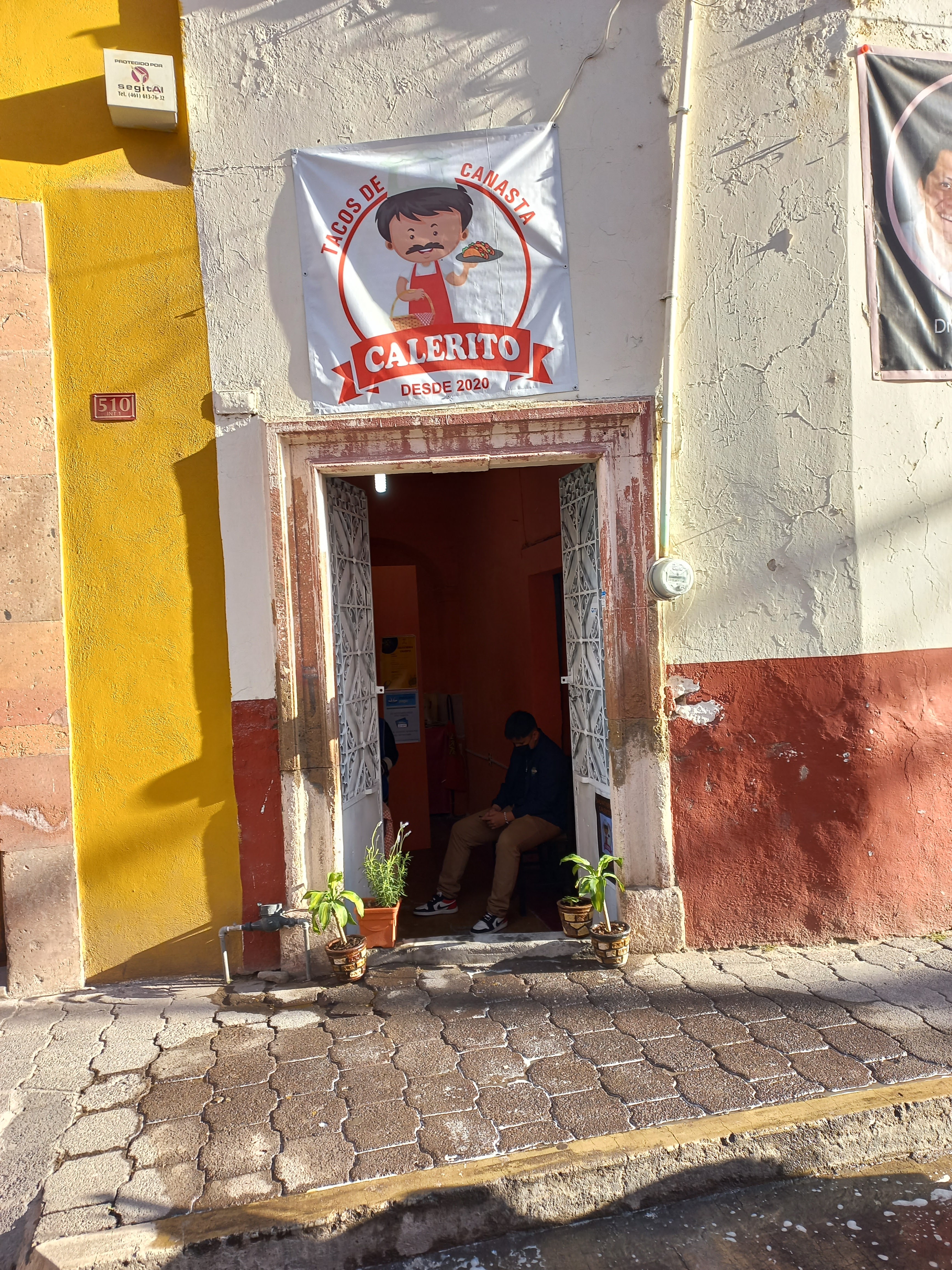 Salvatierra Calerito image 1