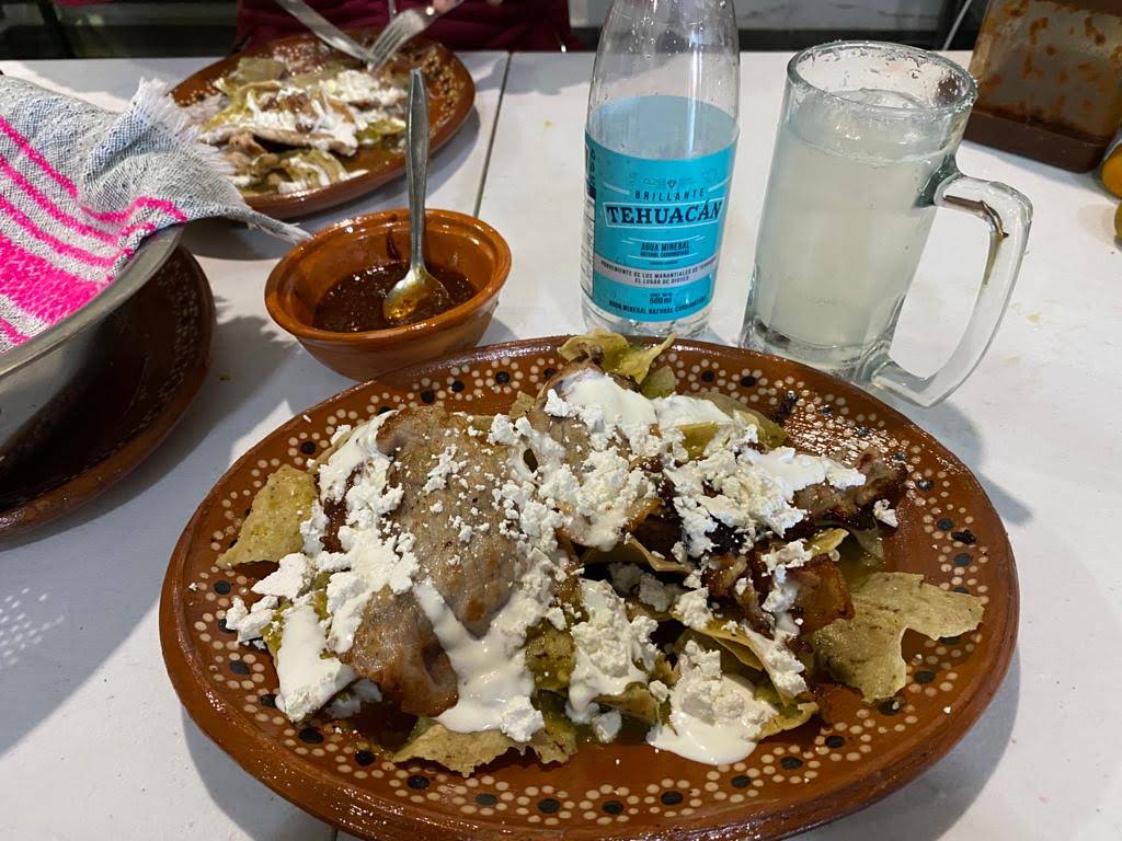 El Baruyo Meat & Drinks image 4