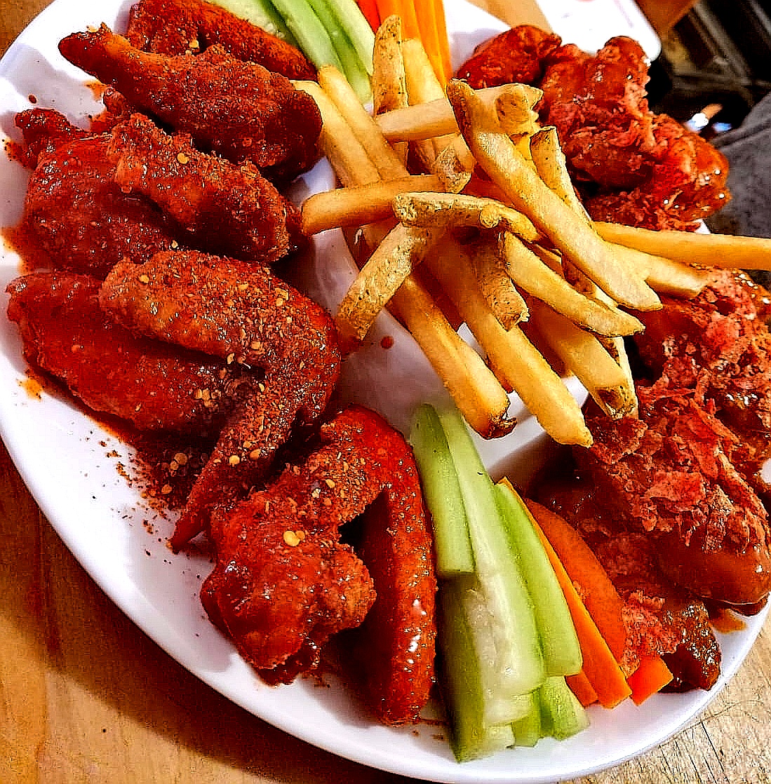 JR's Wings & Tenders image 4