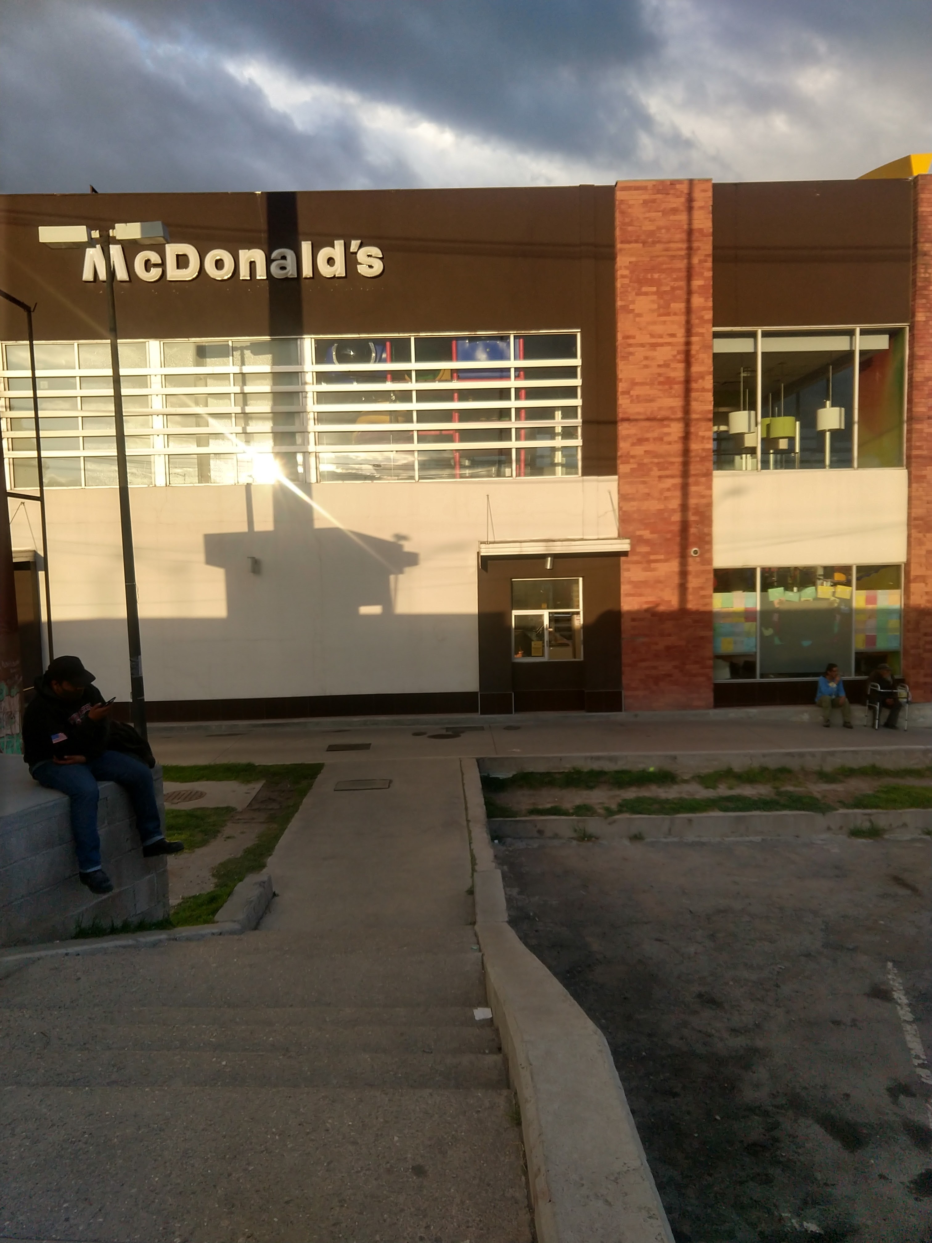 McDonald's Huehuetoca image 5