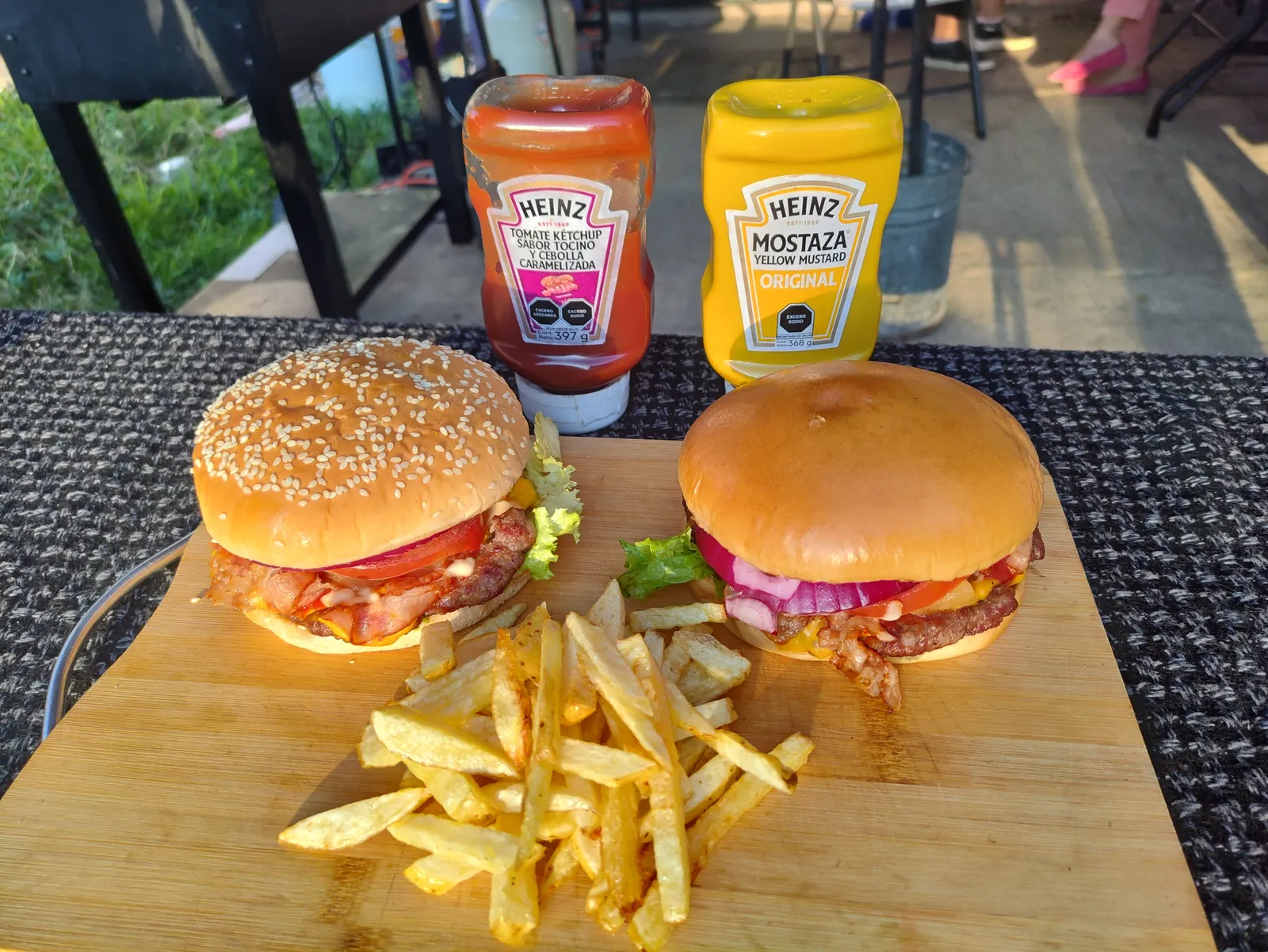 CarbaGrill Food and Gaming image 2