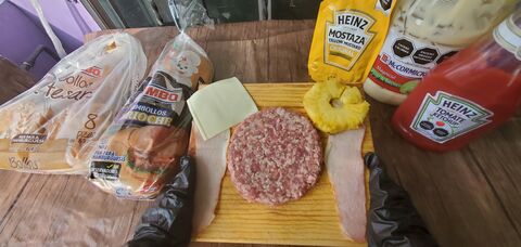 CarbaGrill Food and Gaming image 4