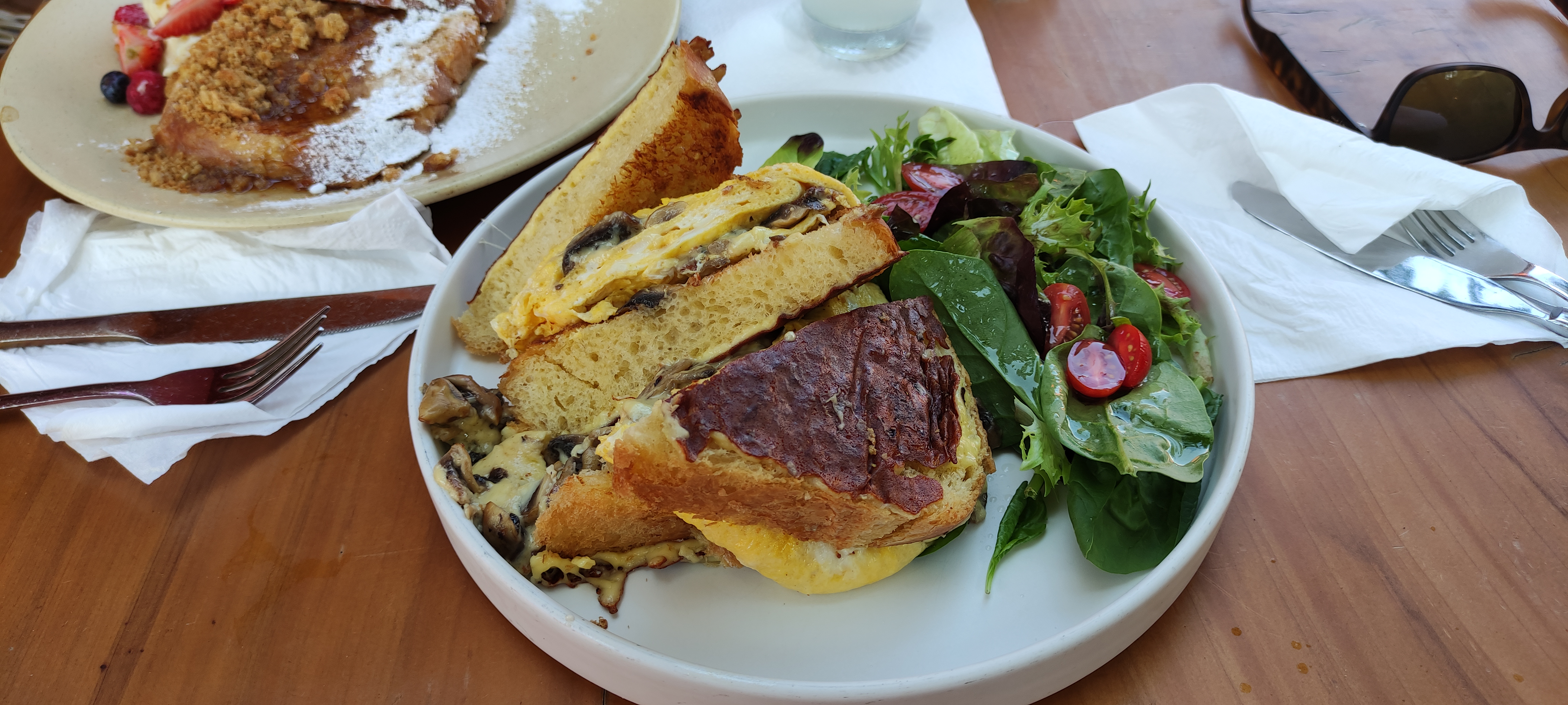 Hacienda 208 image 2