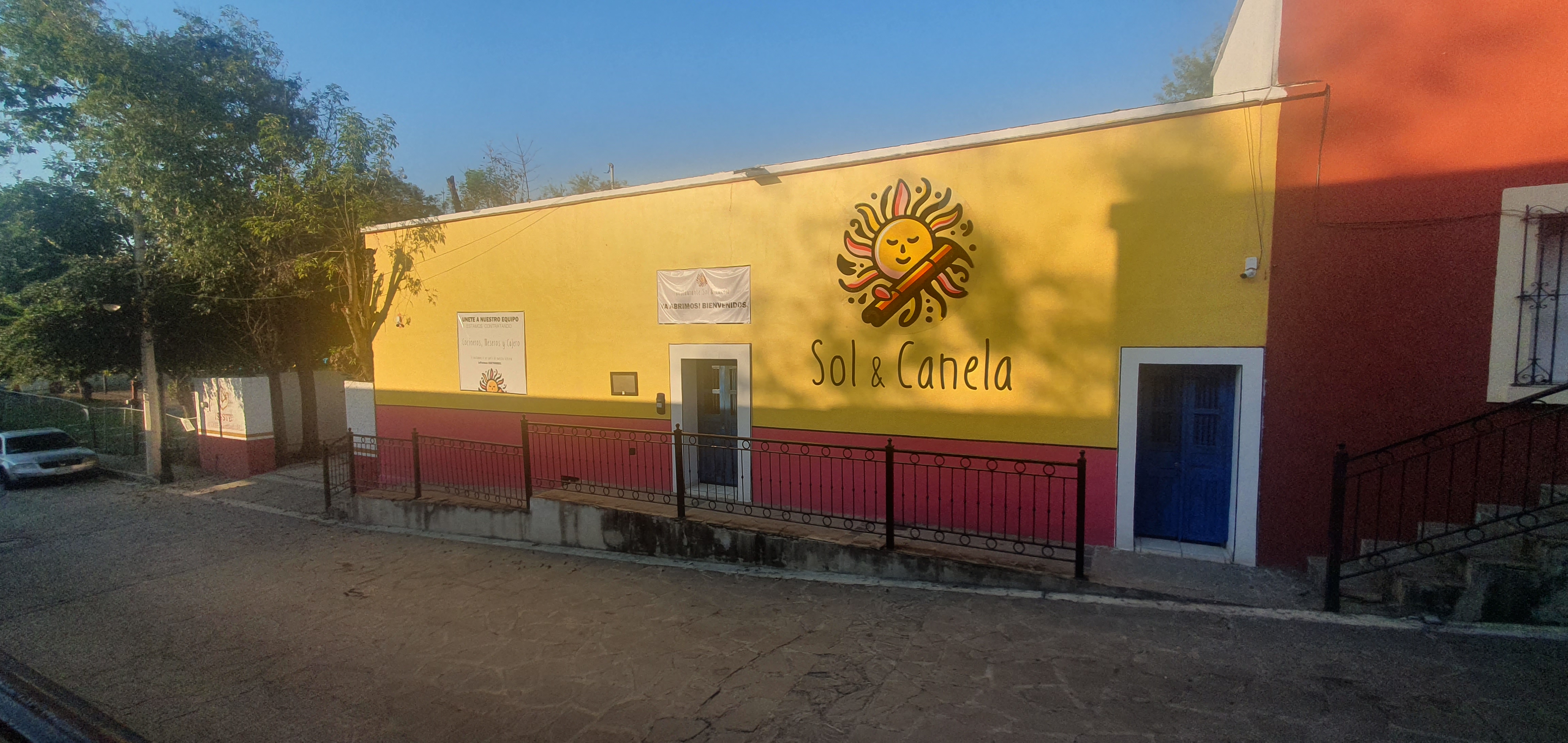 Sol y Canela - Restaurante image 1