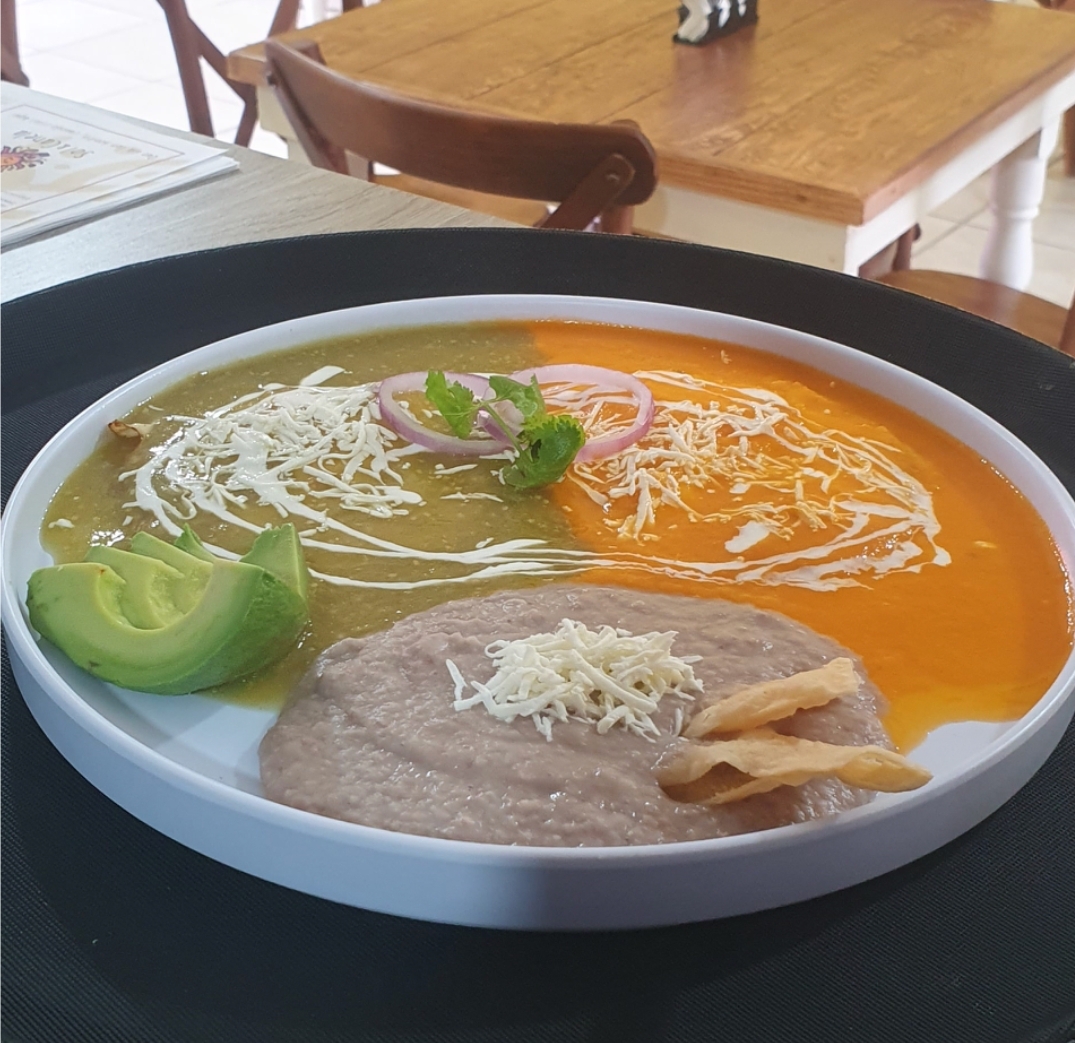 Sol y Canela - Restaurante image 6