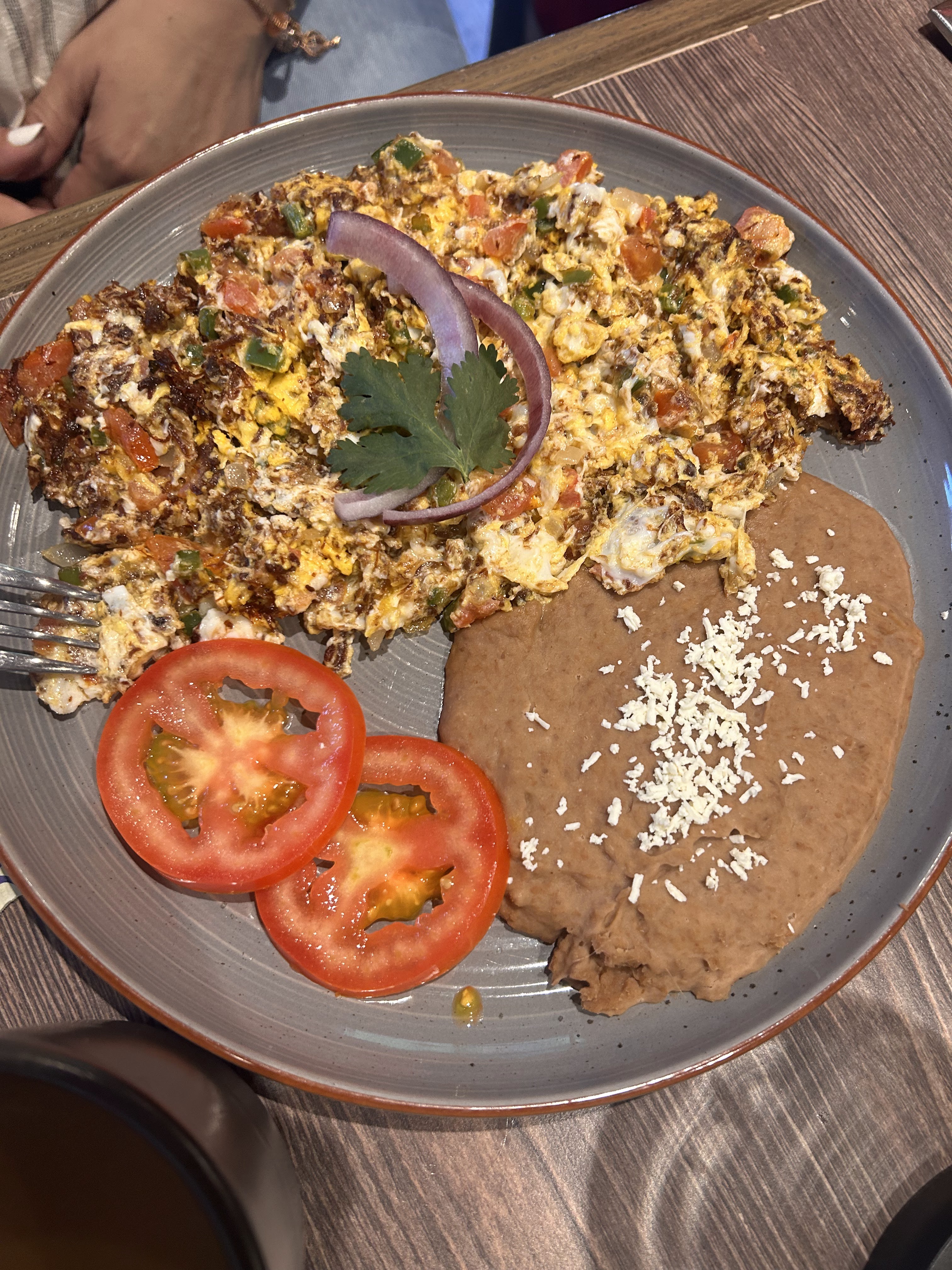 Óscar’s Drinks Almuerzos y Mariscos image 4