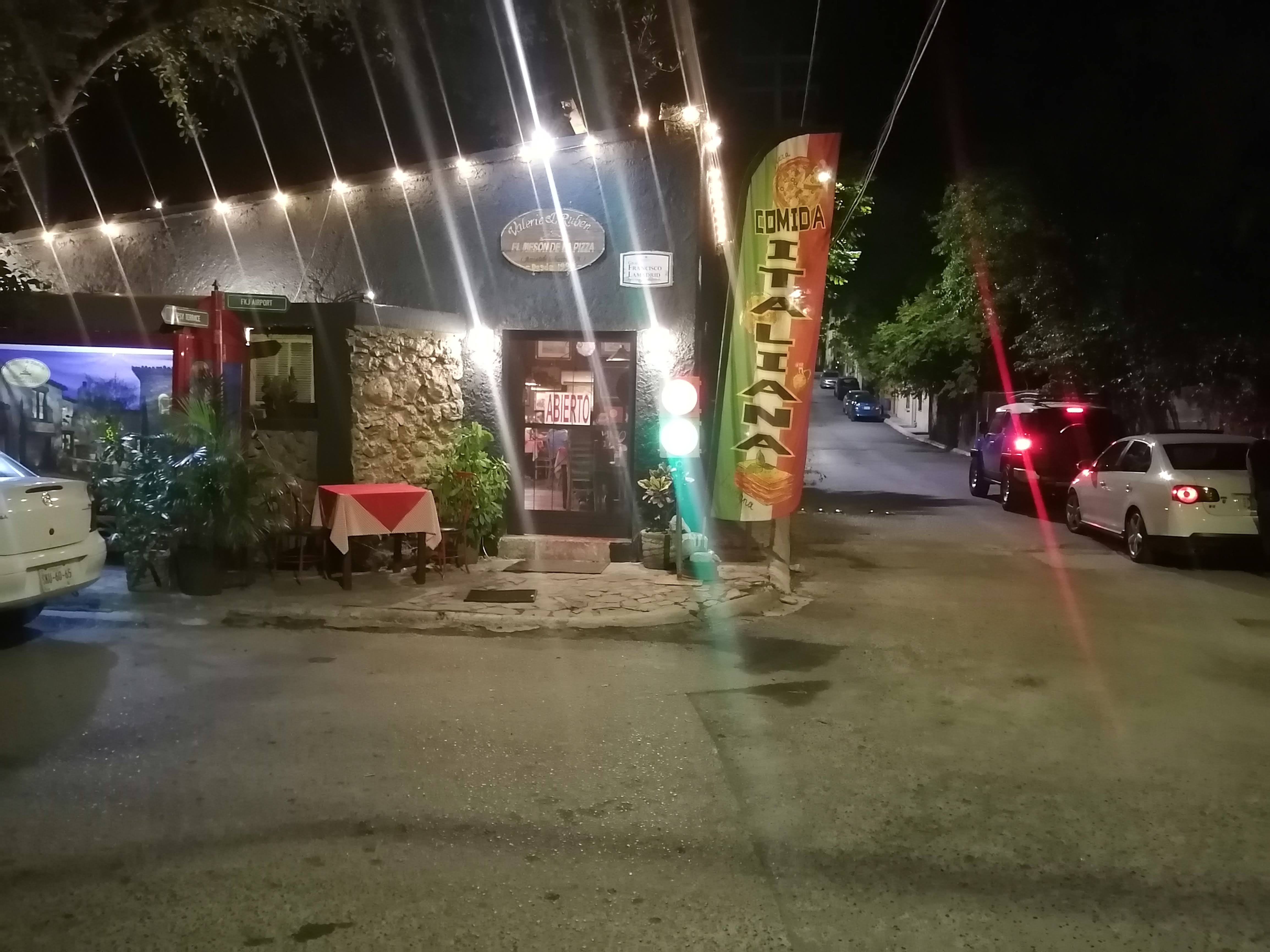 Valerie & Rubén image 7