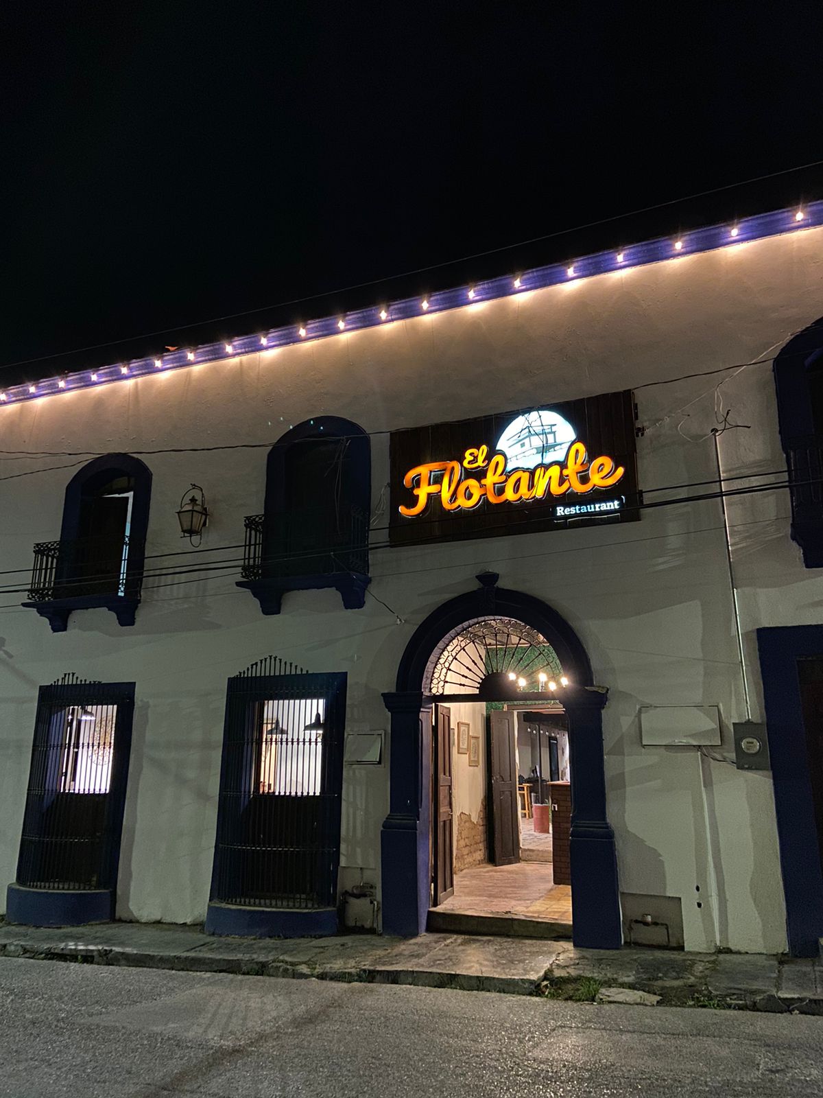 EL FLOTANTE VILLA image 5