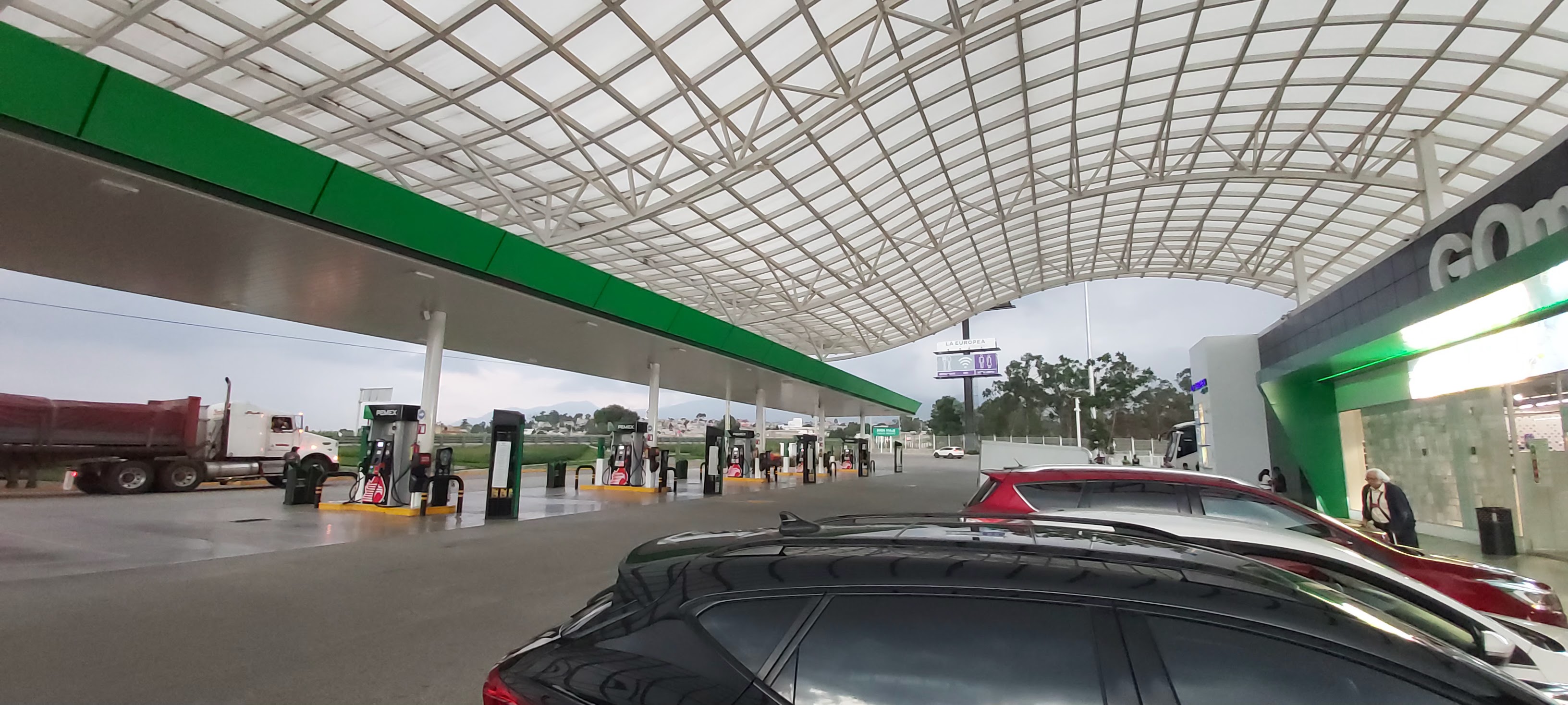 McDonald's Carretera México-Puebla image 8