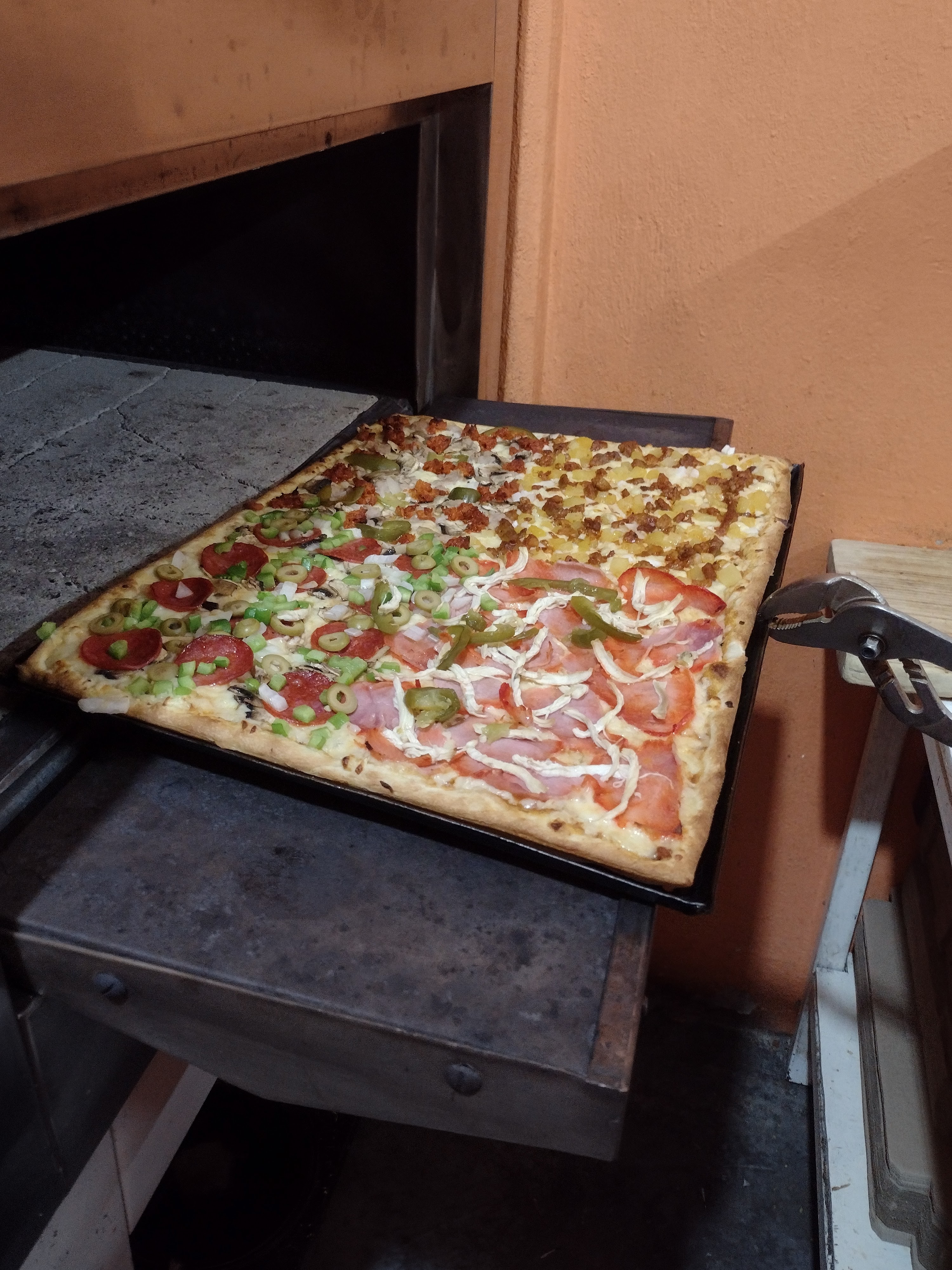 Steven Pizzas image 7